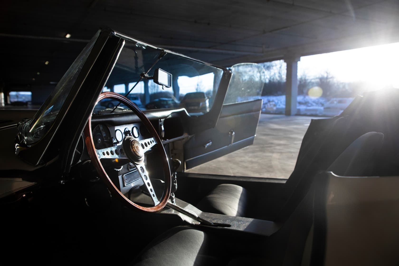 Jaguar E-type convertible bila _59