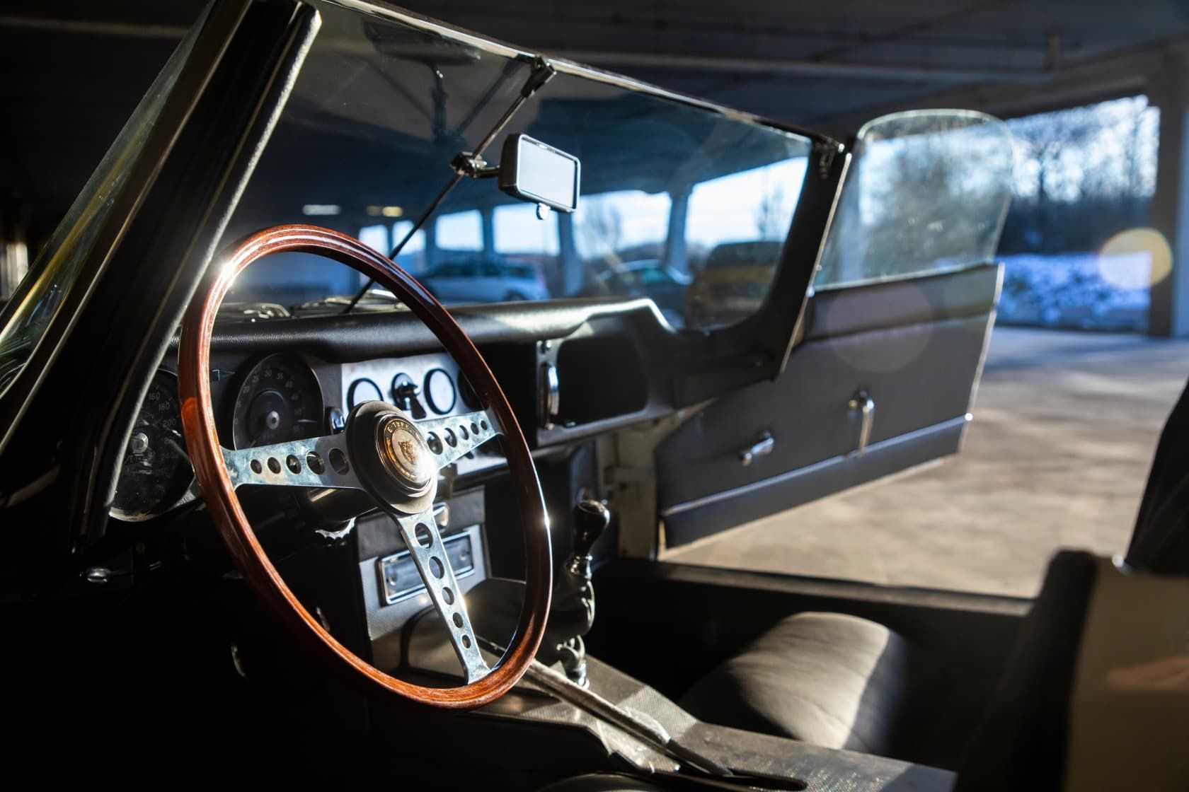 Jaguar E-type convertible bila _60