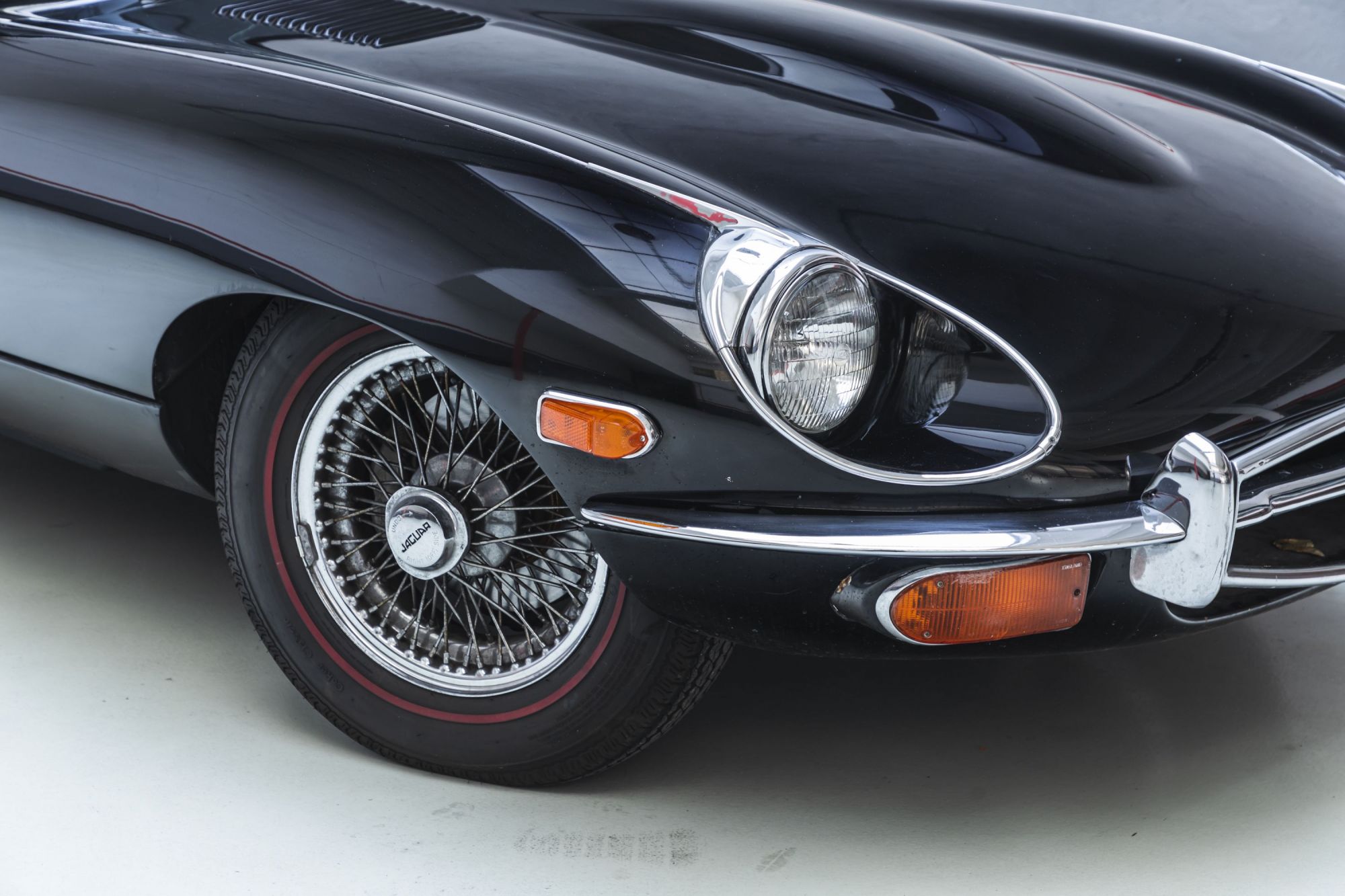 jaguar-e-type-ii-series-black-auctomobile-1.jpg