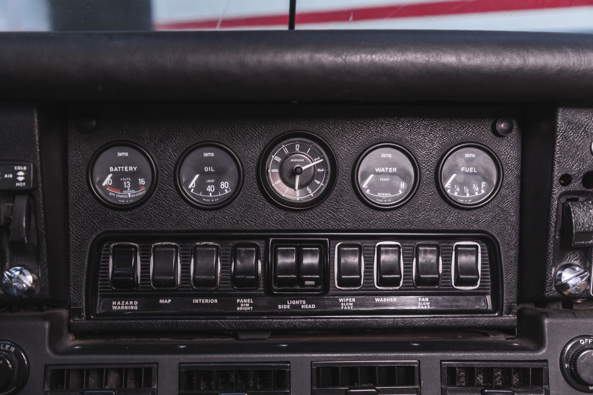 Jaguar E-type V12 - Auctomobile_19