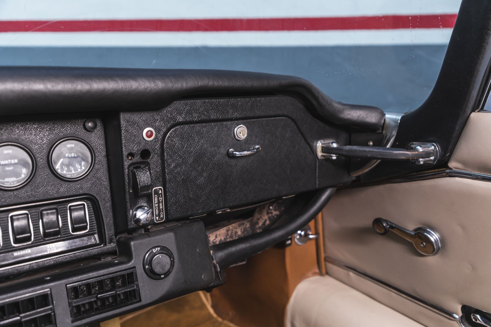 Jaguar E-type V12 - Auctomobile_21