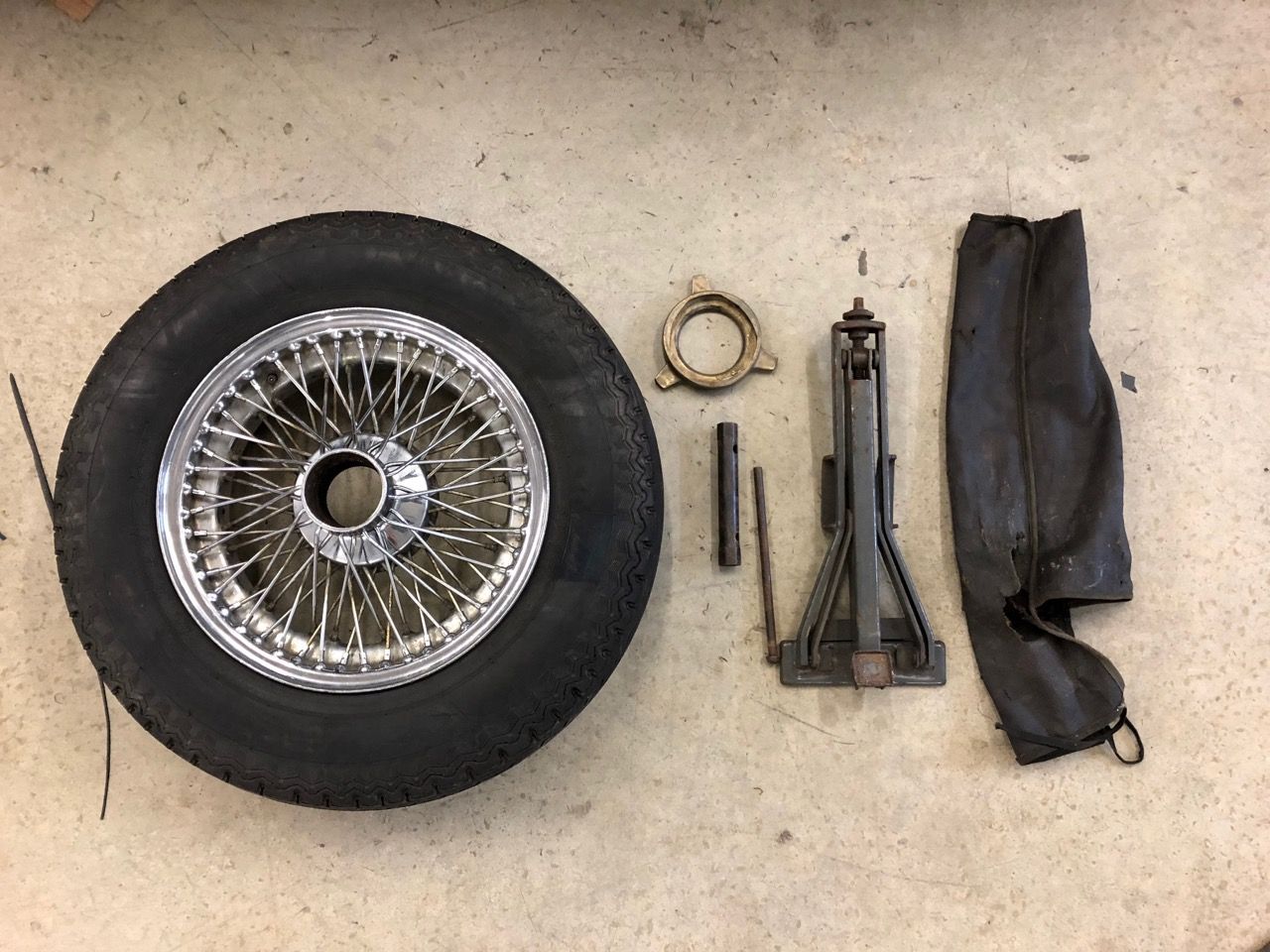 Jaguar Etype 2 69 OTS (5)