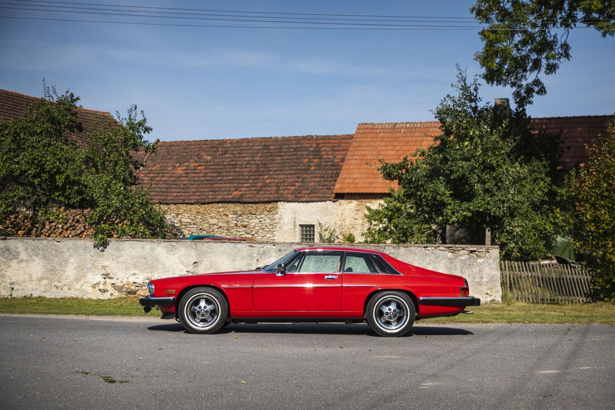 jaguar-xjs-2-auctomobile.jpg