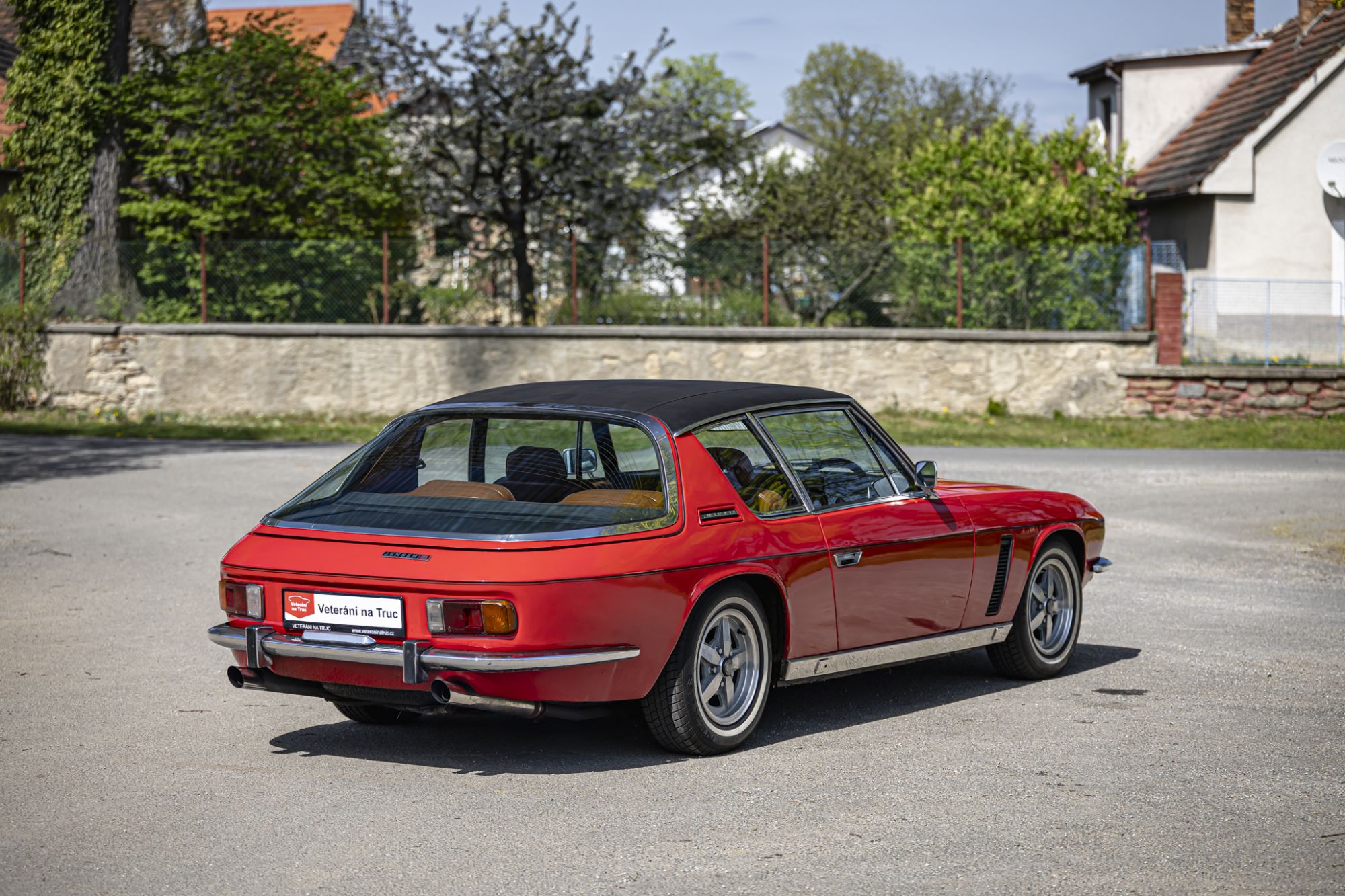 Jensen Interceptor III_30