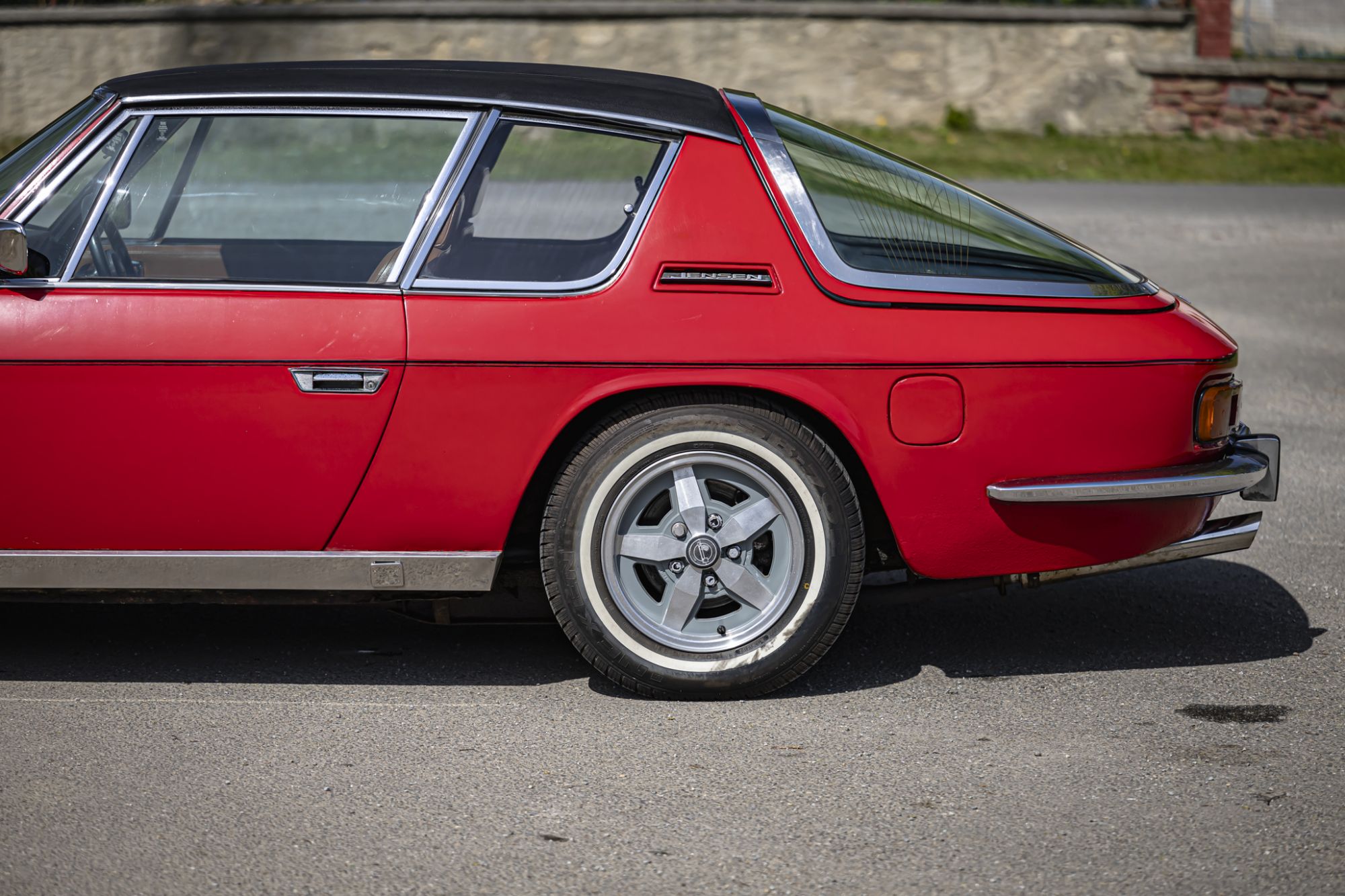 Jensen Interceptor III_34