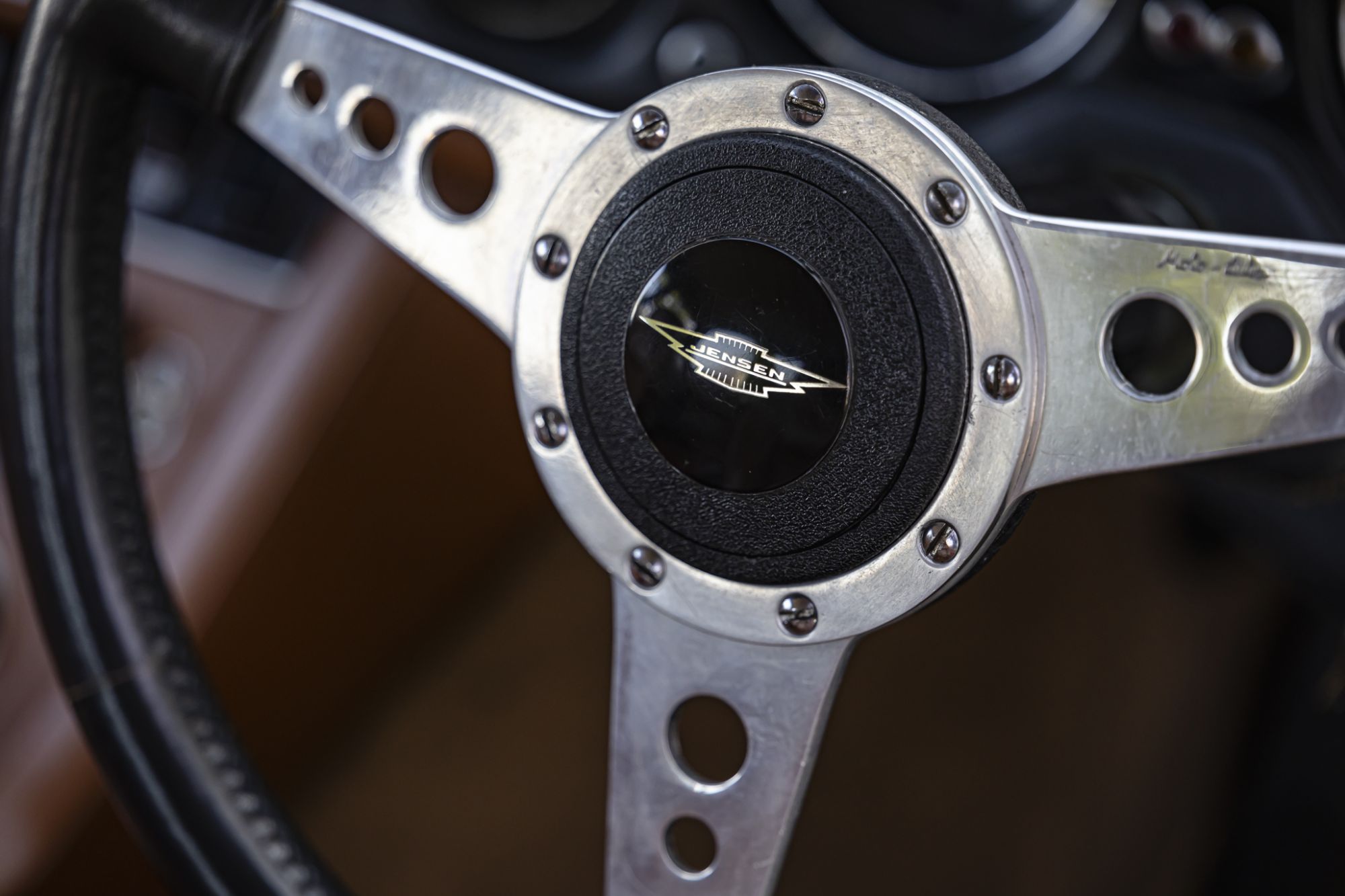 Jensen Interceptor III_54