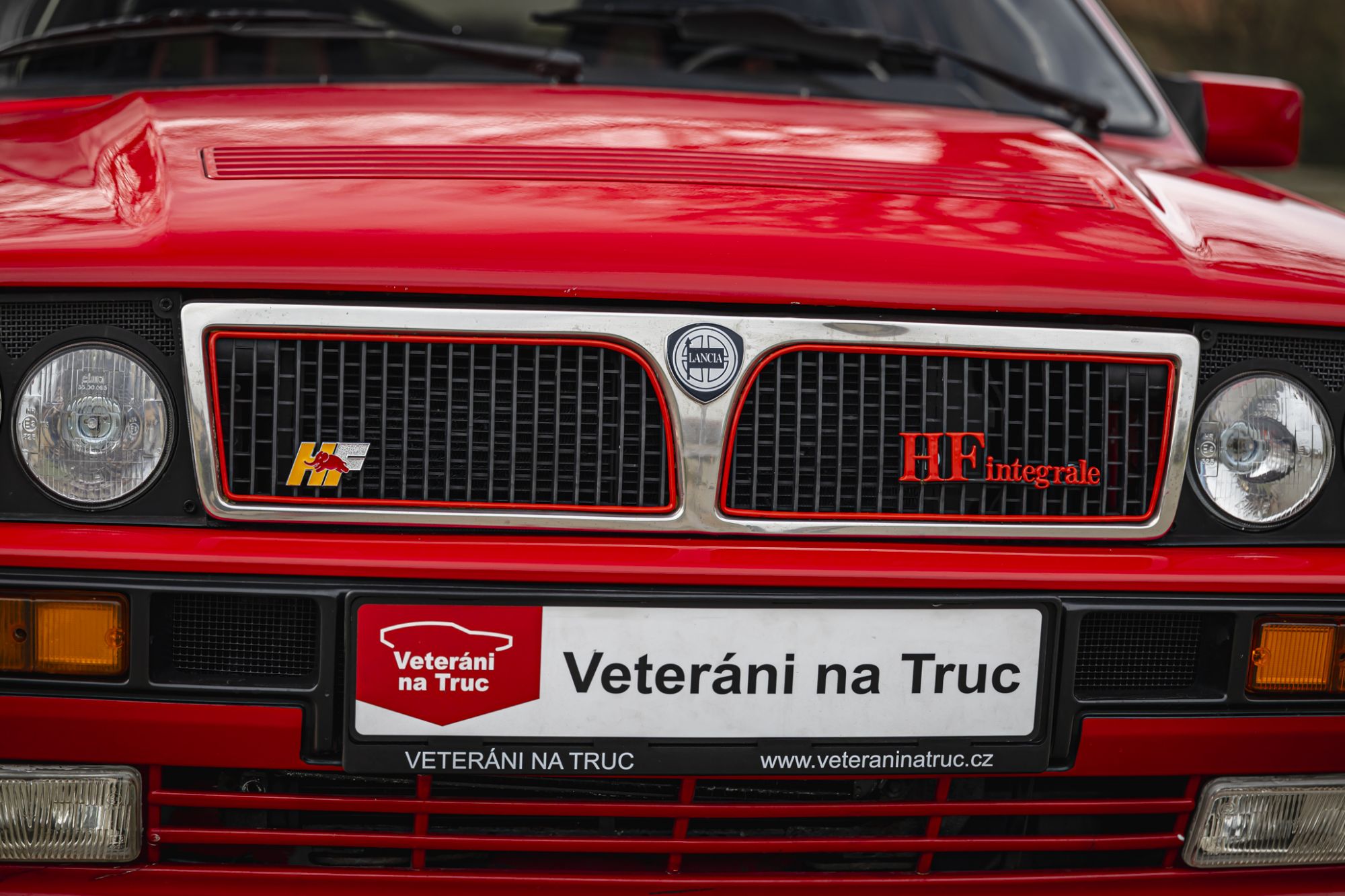 Lancia Delta Integrale 8V red_11