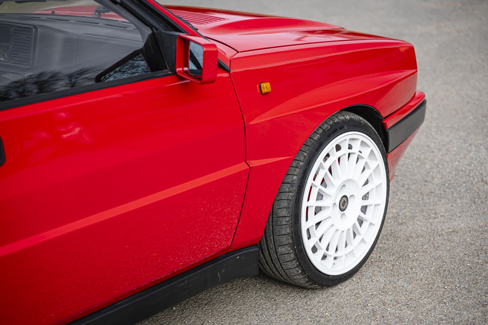 Lancia Delta Integrale 8V red_22
