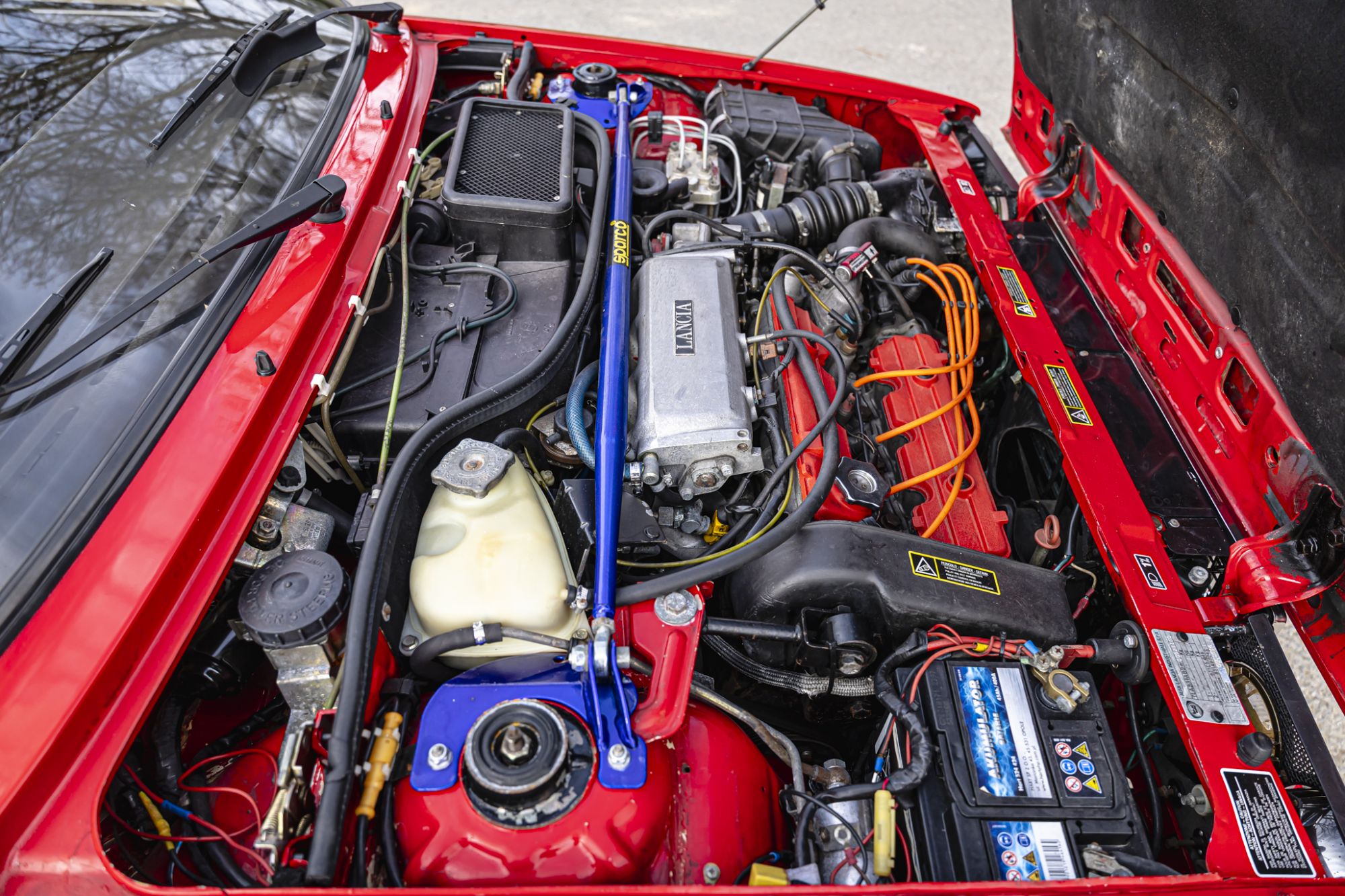 Lancia Delta Integrale 8V red_36