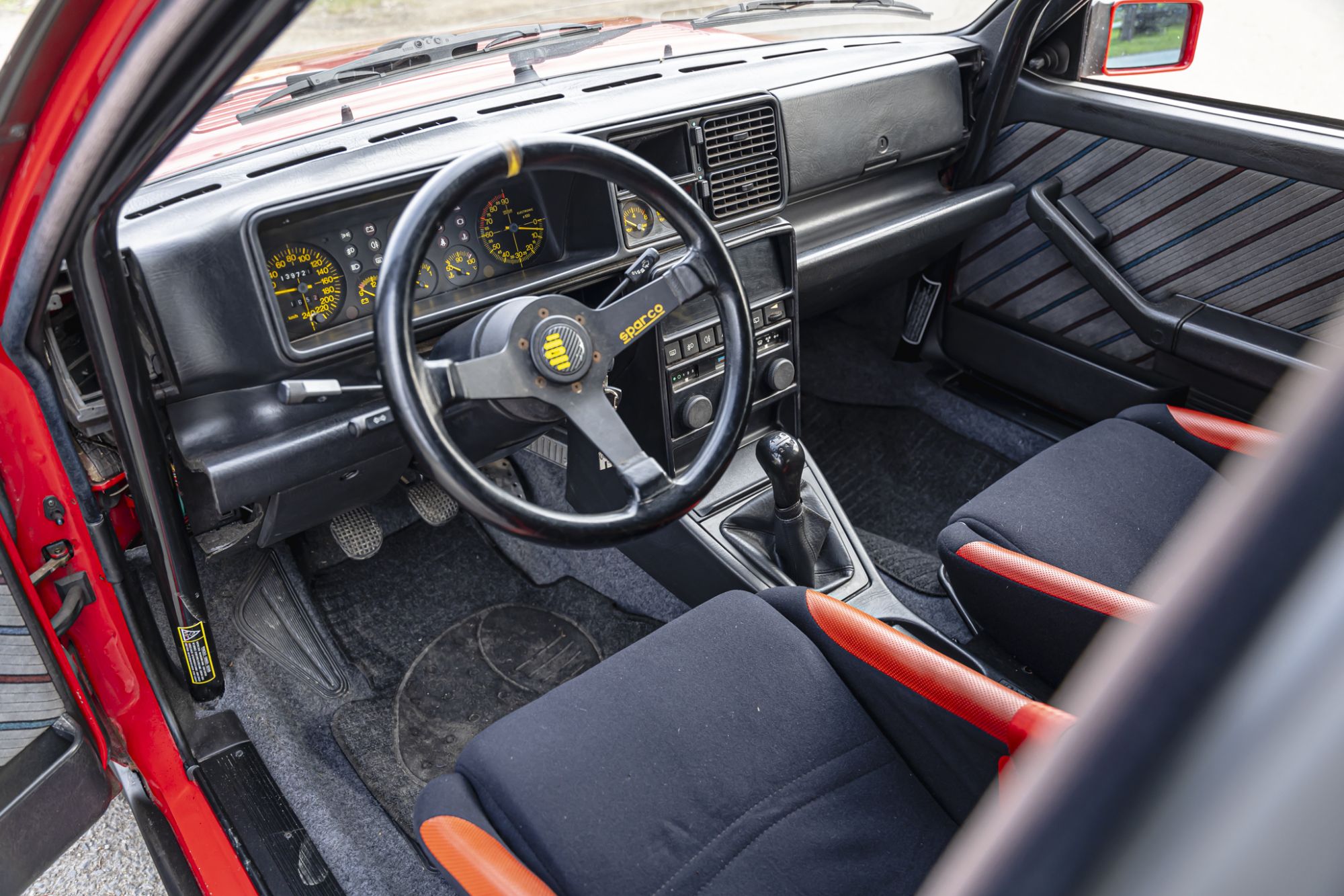 Lancia Delta Integrale 8V red_43