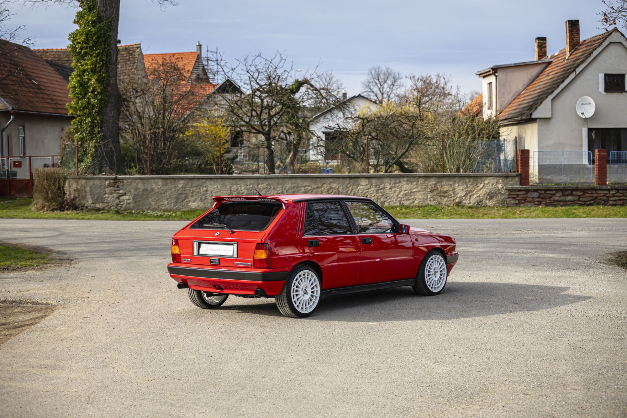 Lancia Delta Integrale 8V red_75