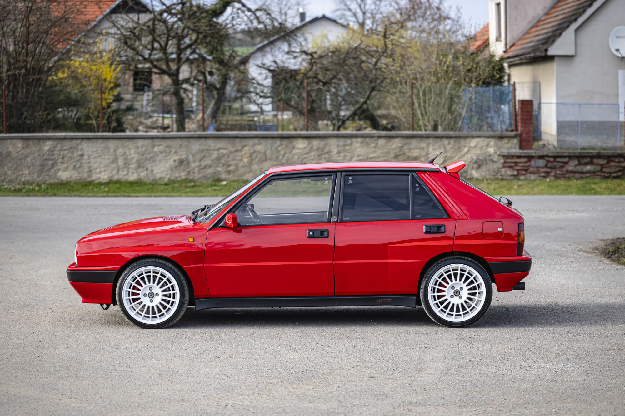 Lancia Delta Integrale 8V red_80