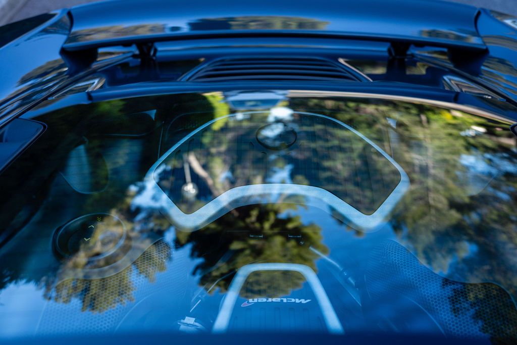 Linda_Azur_Photographer_McLaren_Le_Mans-49