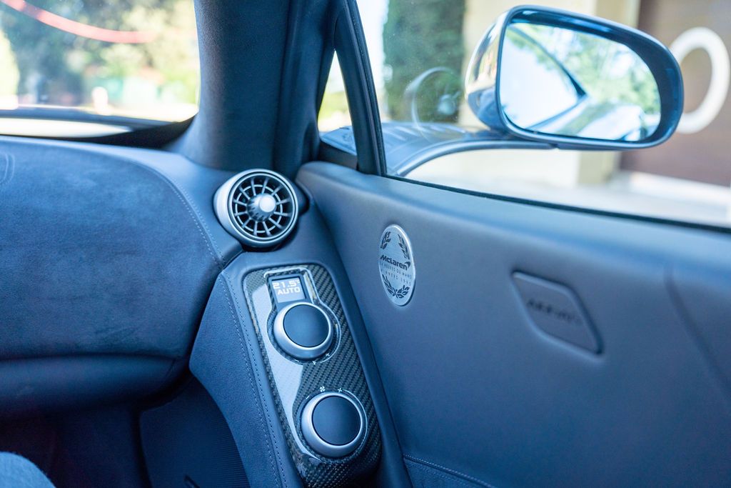 Linda_Azur_Photographer_McLaren_Le_Mans-65