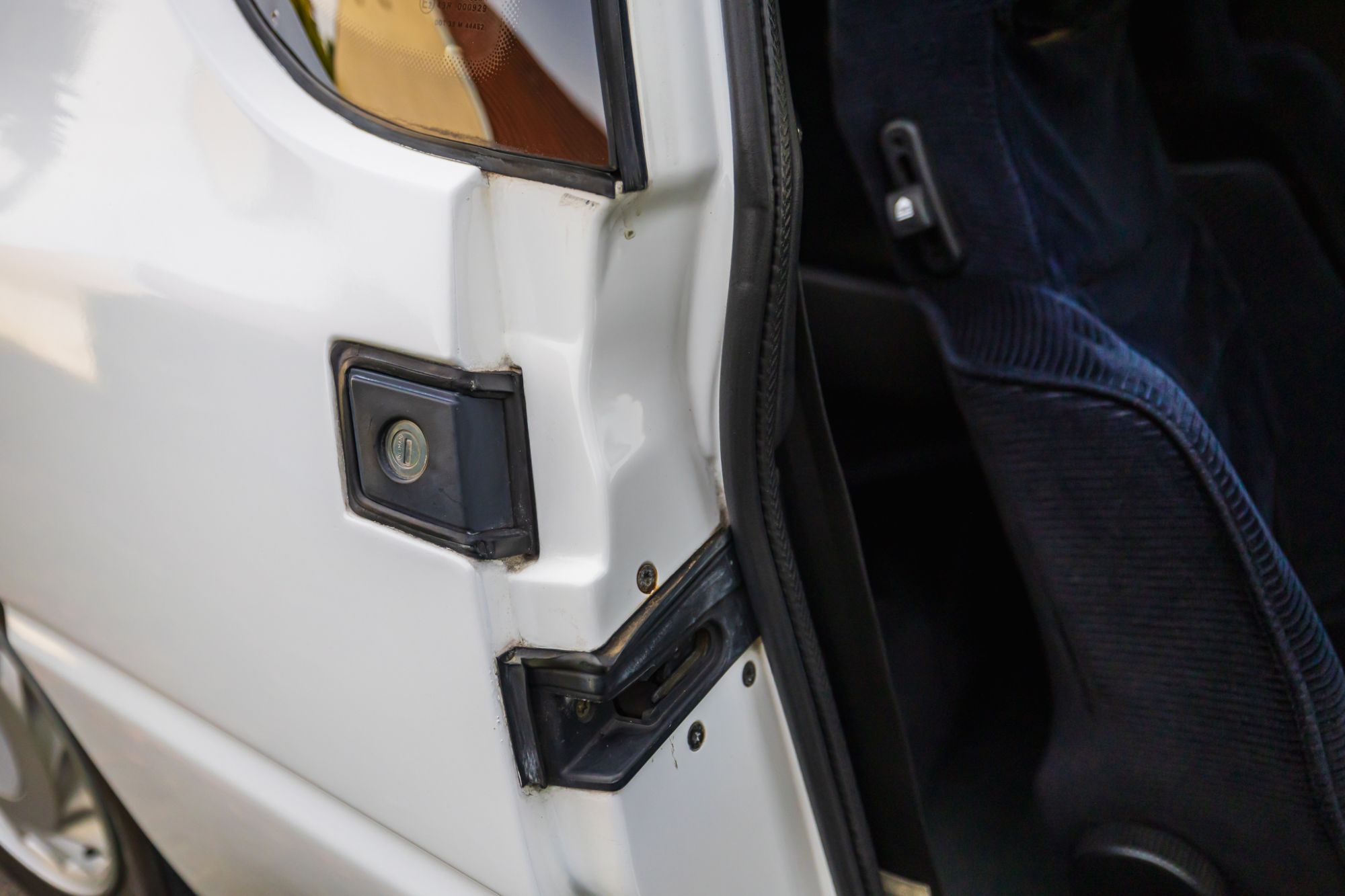 LOW_Alpina V6 GT_3.JPG