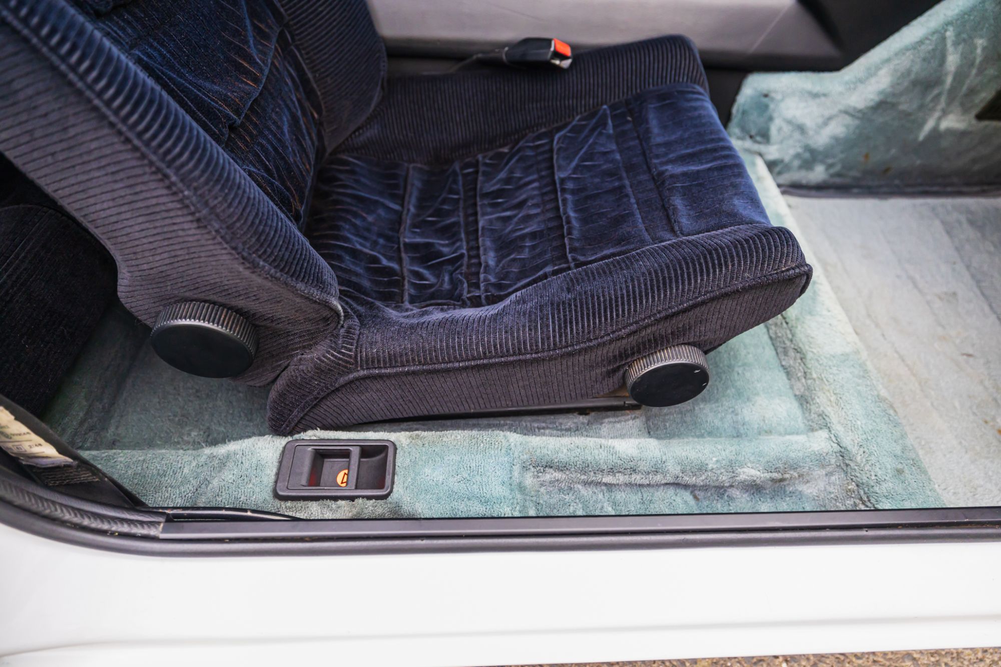 LOW_Alpina V6 GT_4.JPG