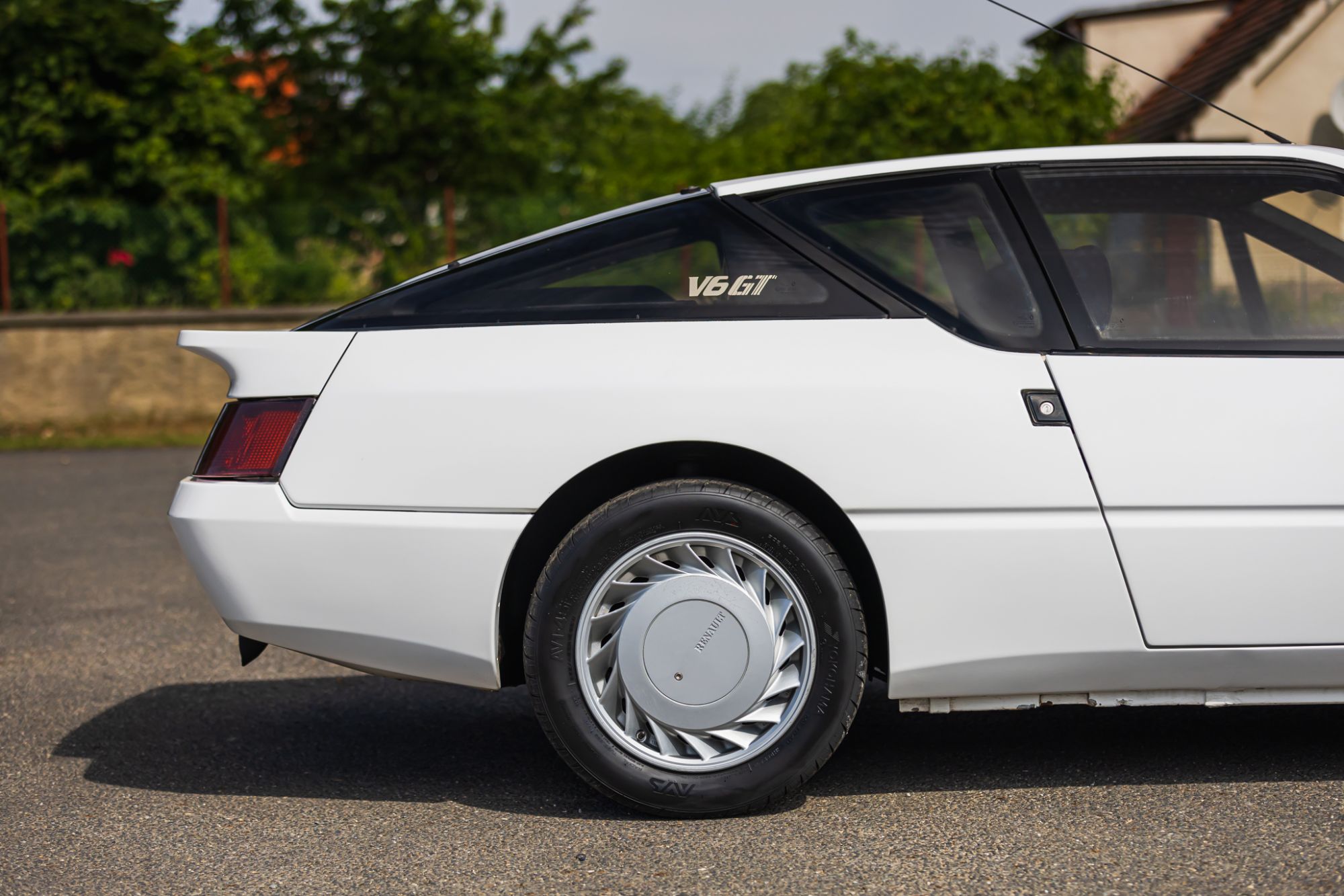 LOW_Alpina V6 GT_40.JPG