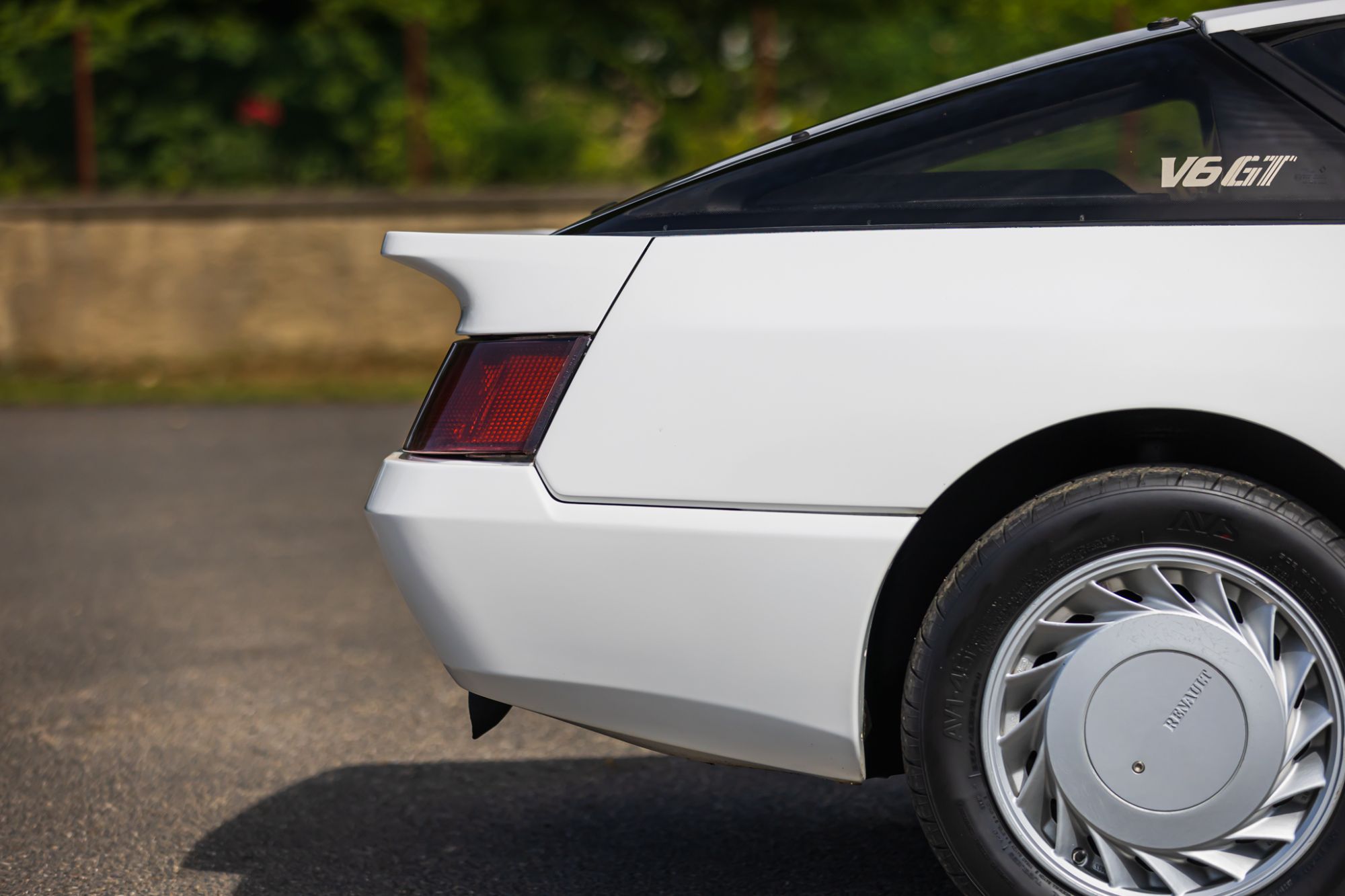 LOW_Alpina V6 GT_42.JPG