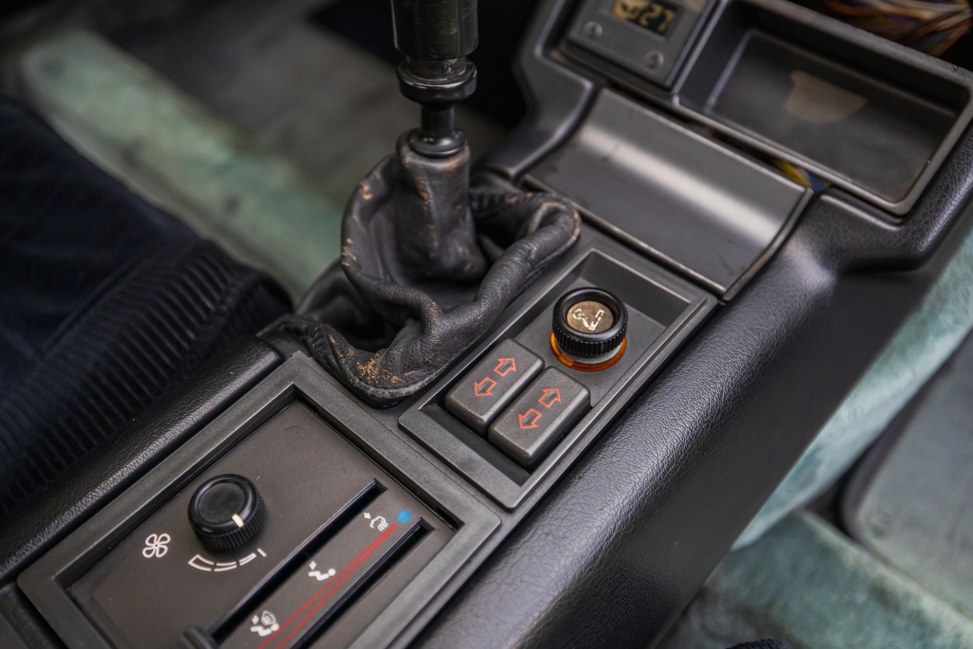 LOW_Alpina V6 GT_7.JPG