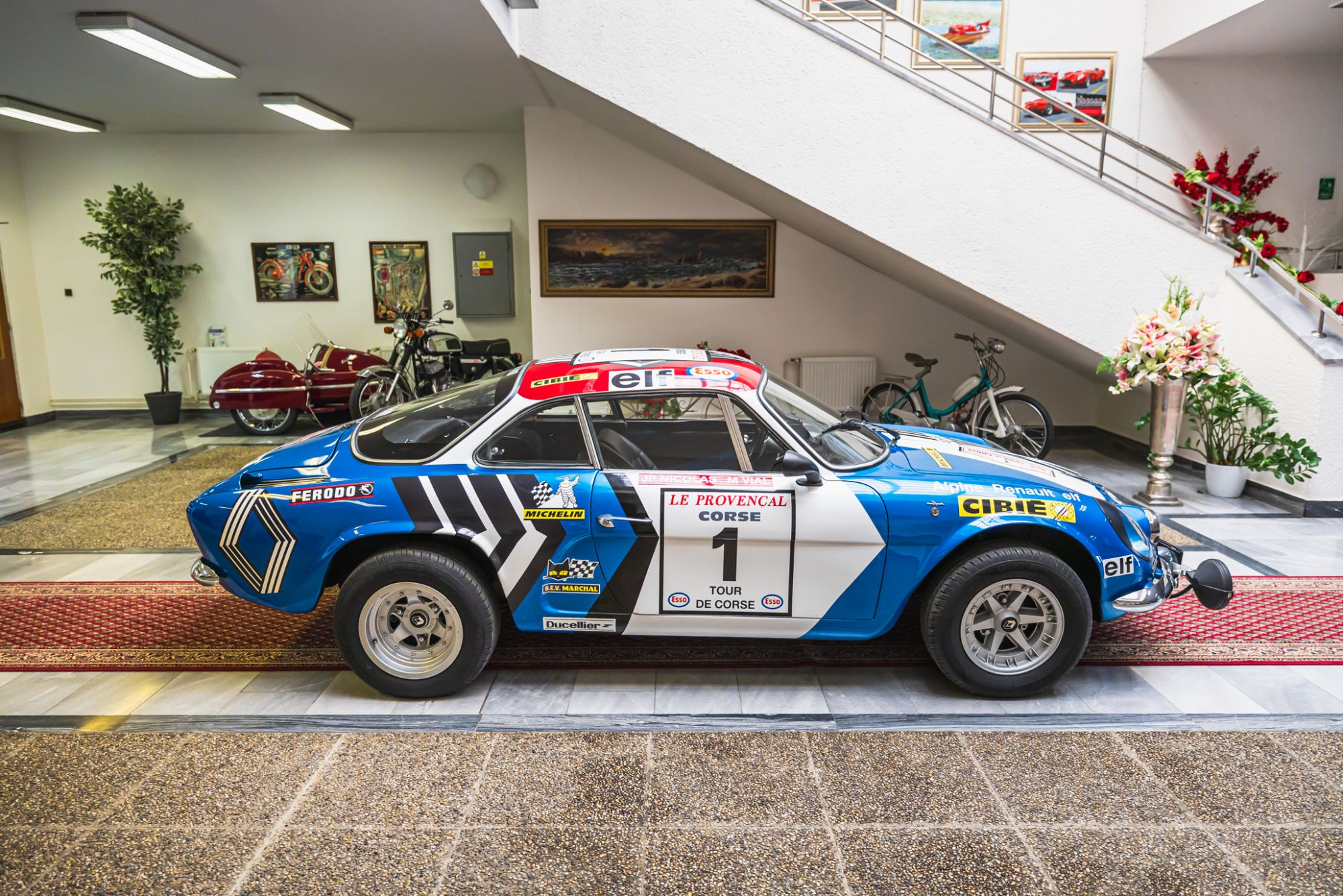 low Alpine A110_20.JPG