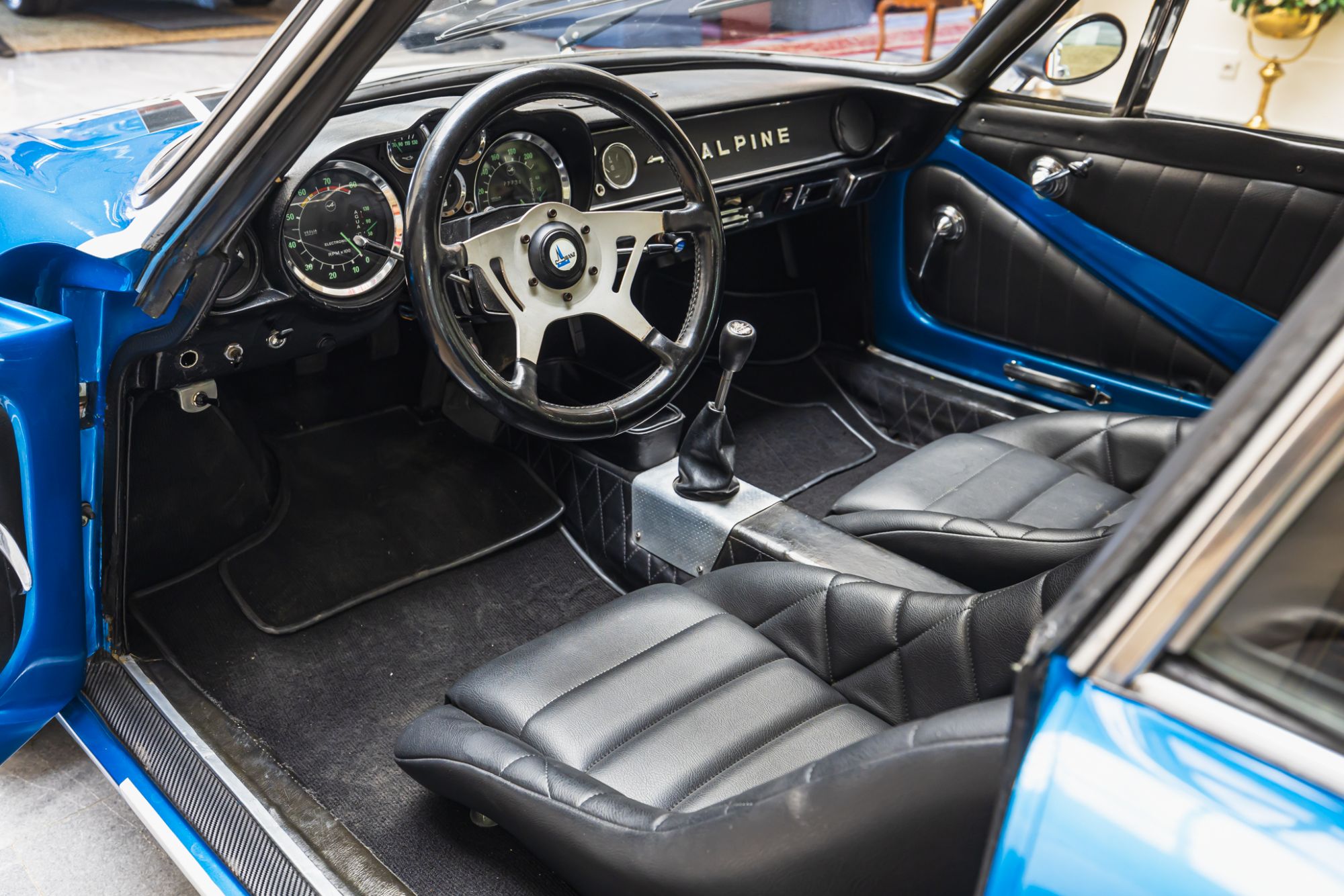 low Alpine A110_33.JPG