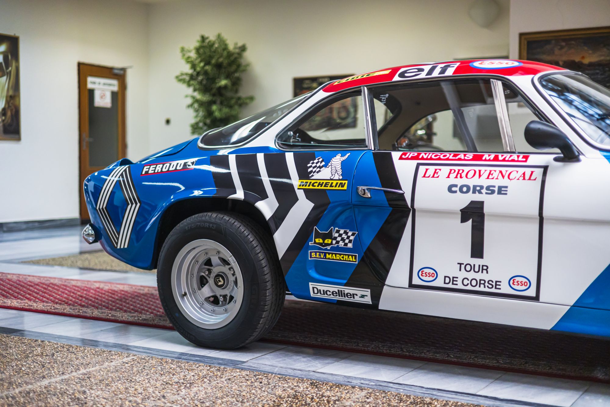 low Alpine A110_67.JPG