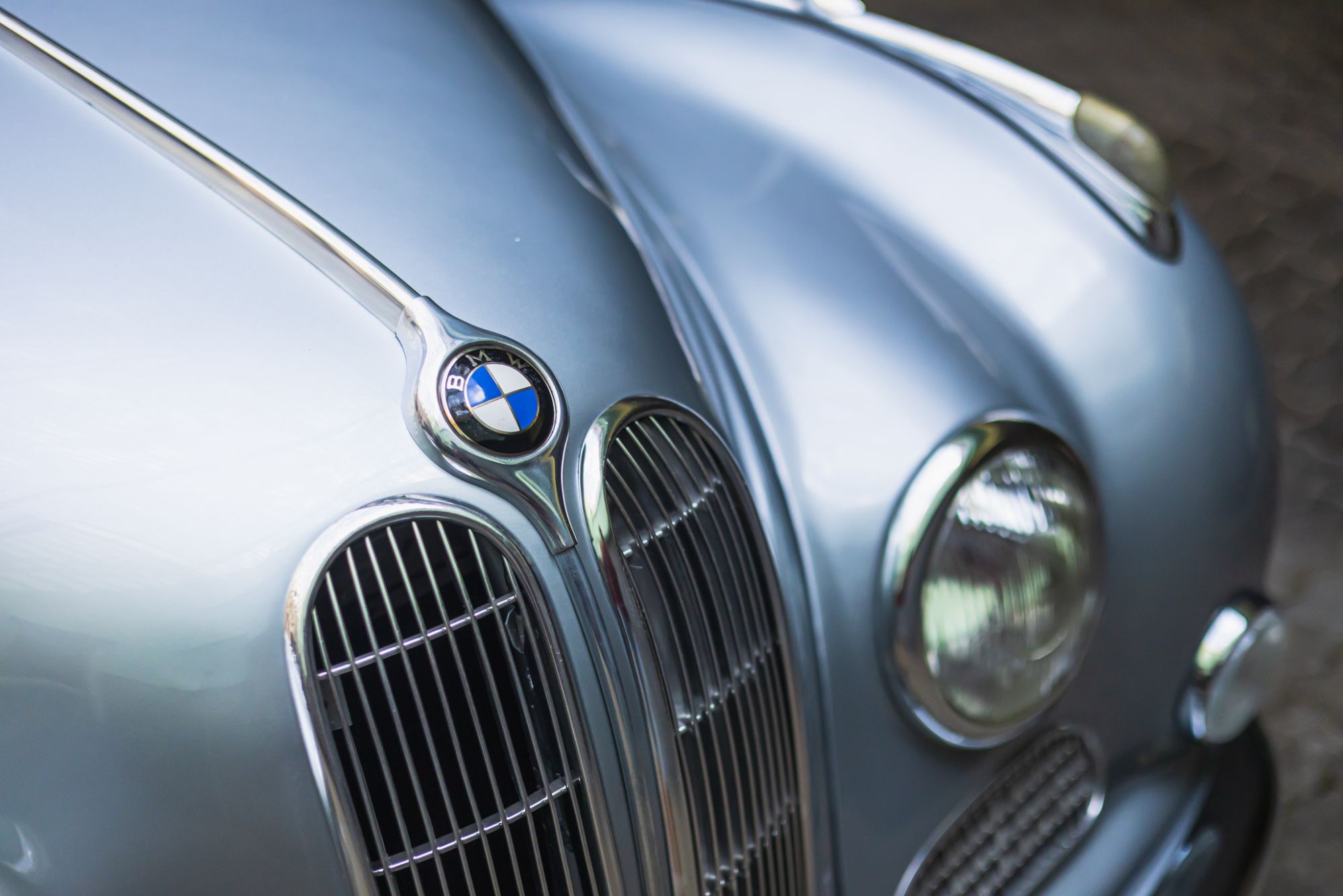 low BMW 501_86.JPG