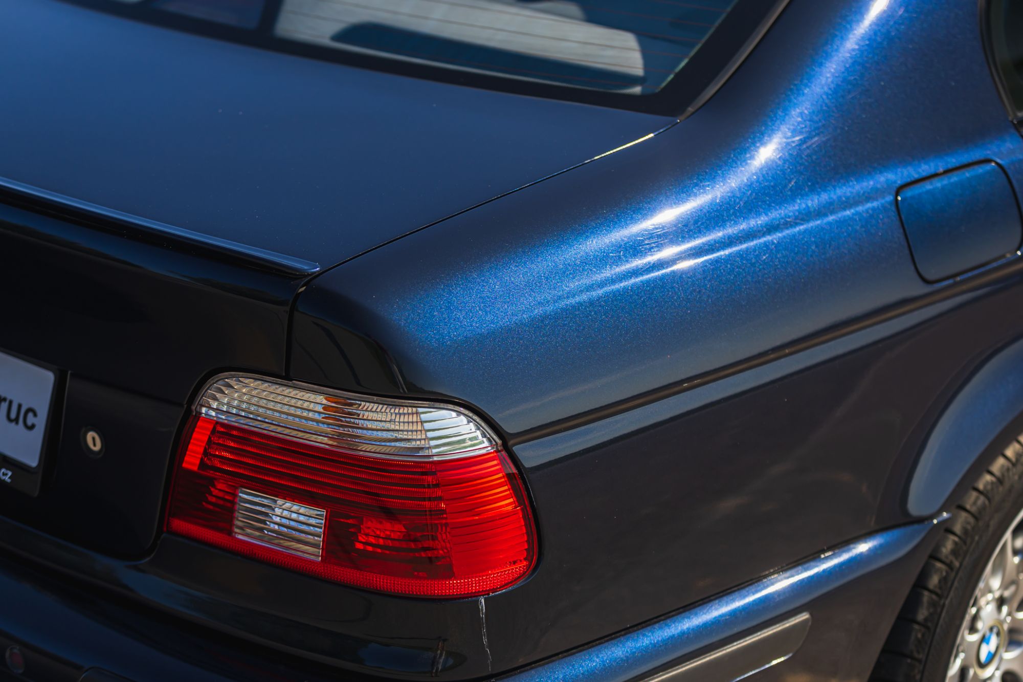 low_BMW M5 E39_16.JPG