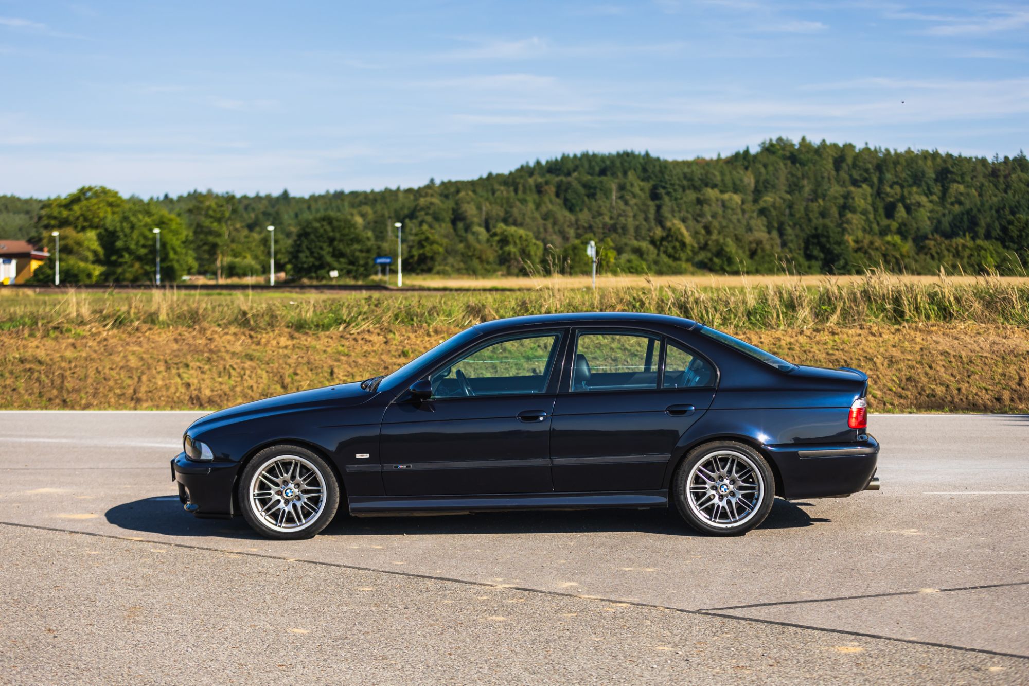 low_BMW M5 E39_23.JPG