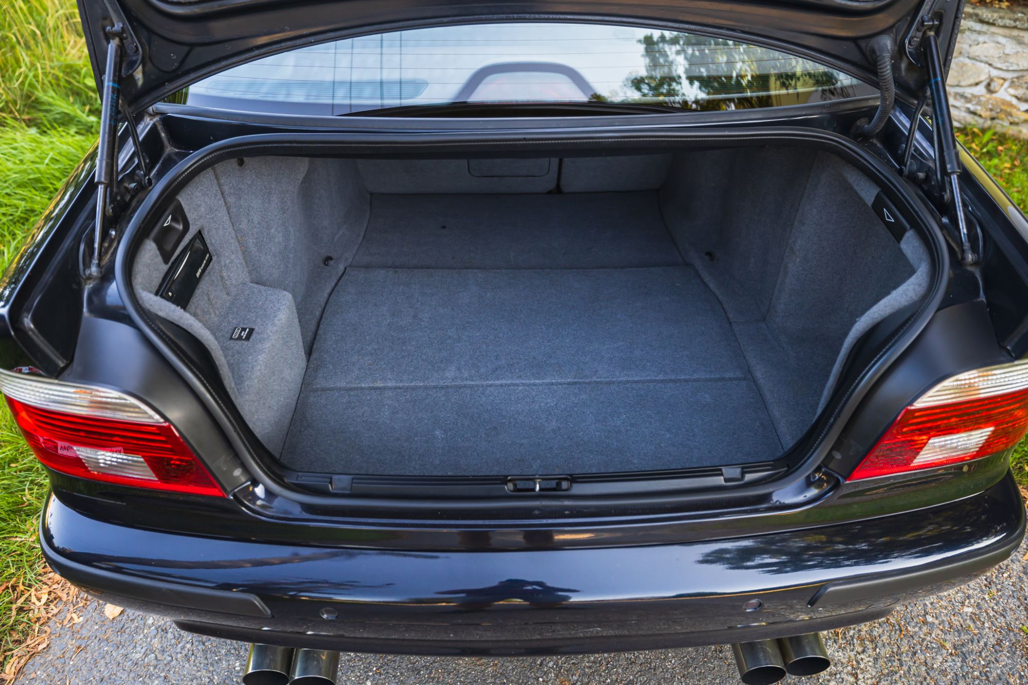 low_BMW M5 E39_33.JPG