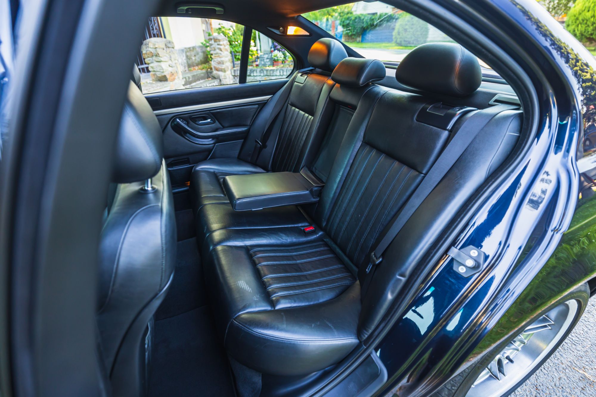 low_BMW M5 E39_38.JPG