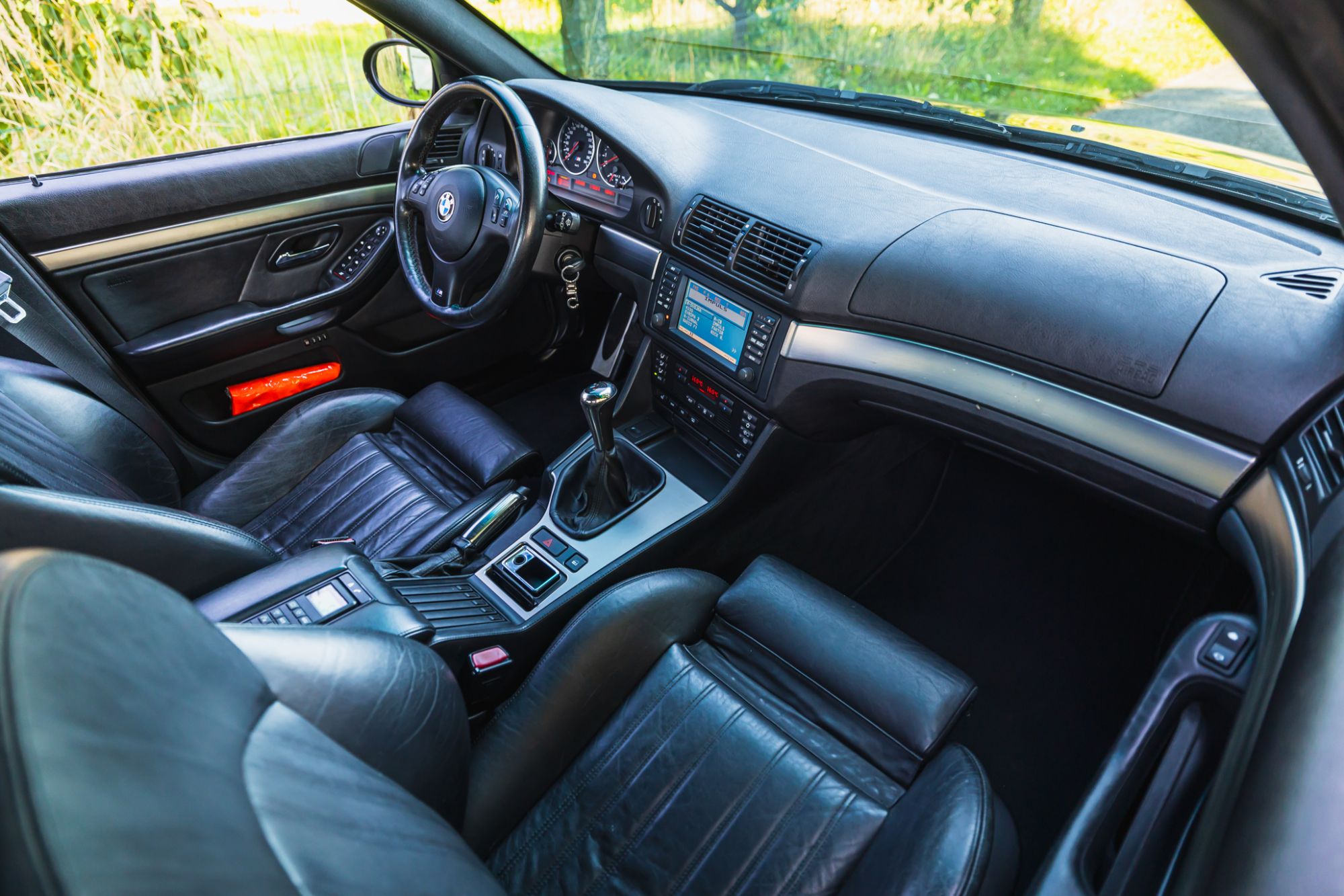 low_BMW M5 E39_57.JPG