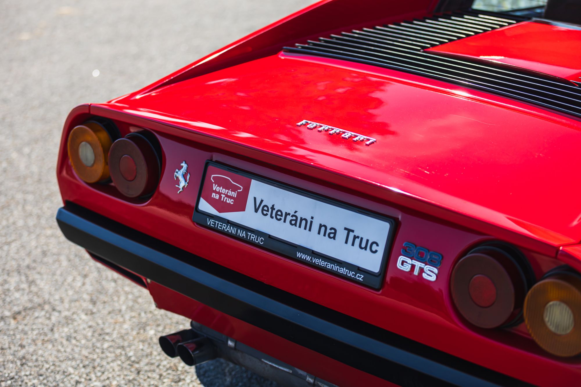 low_Ferrari 208 GTS_14.JPG