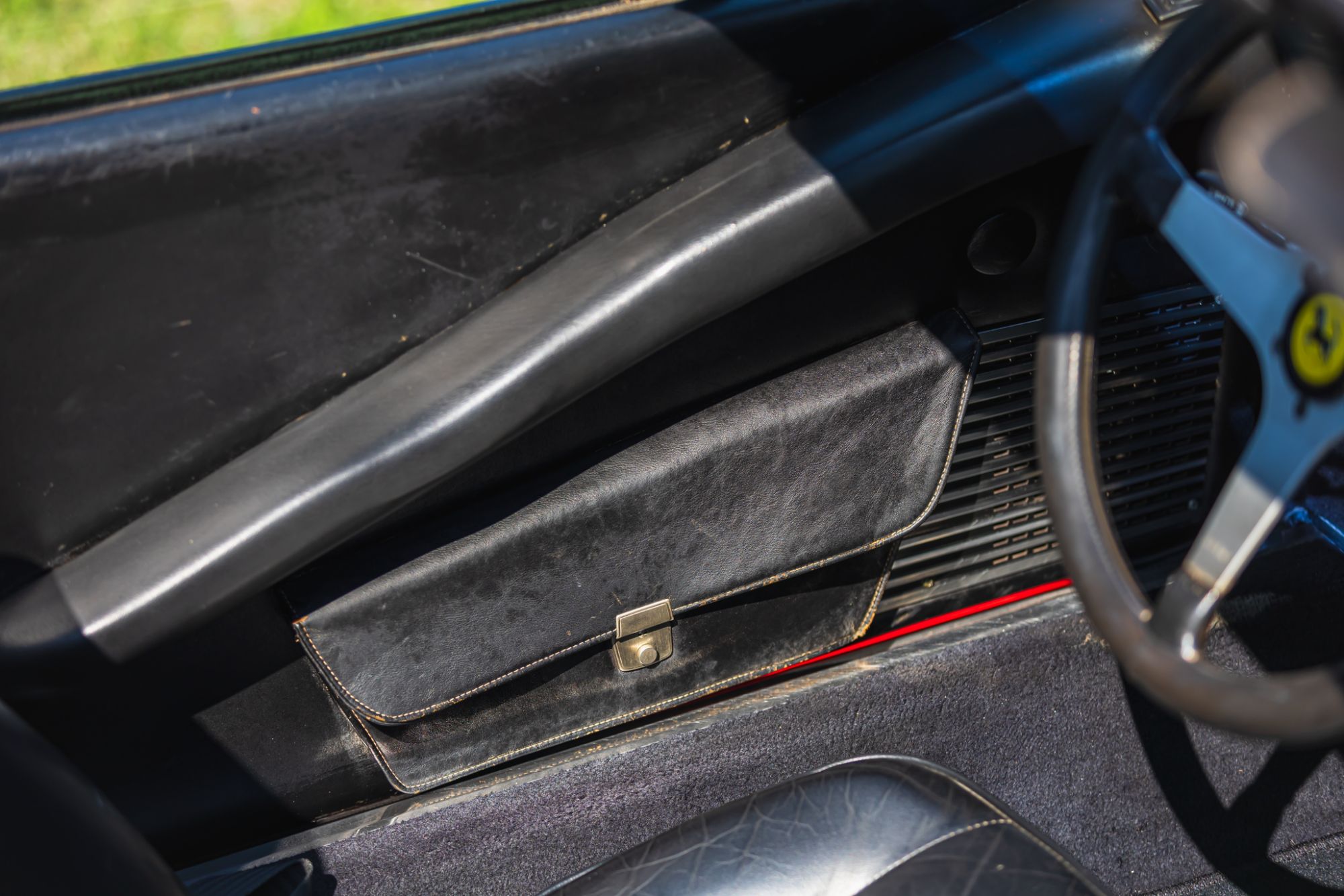 low_Ferrari 208 GTS_43.JPG