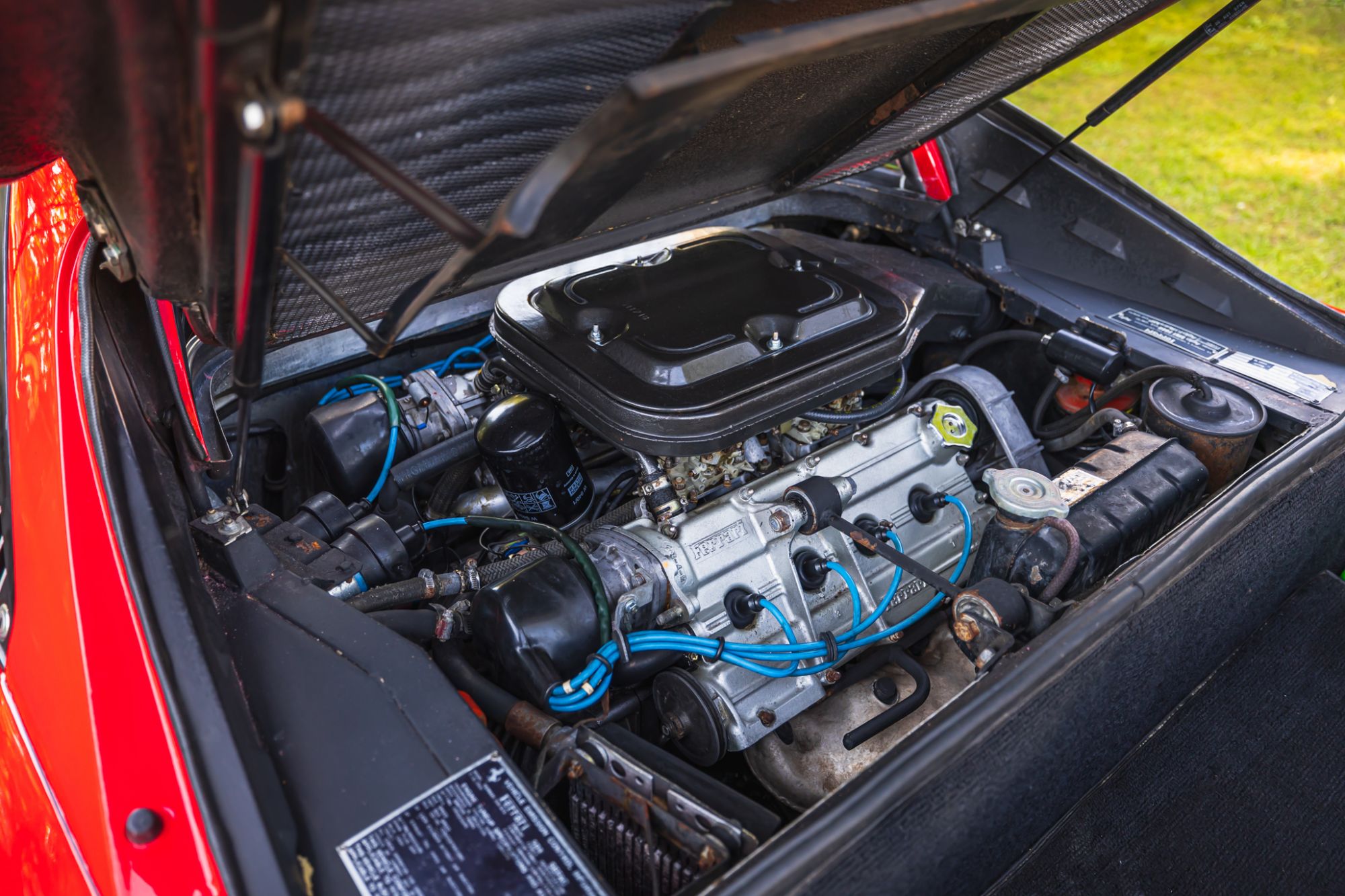 low_Ferrari 208 GTS_45.JPG