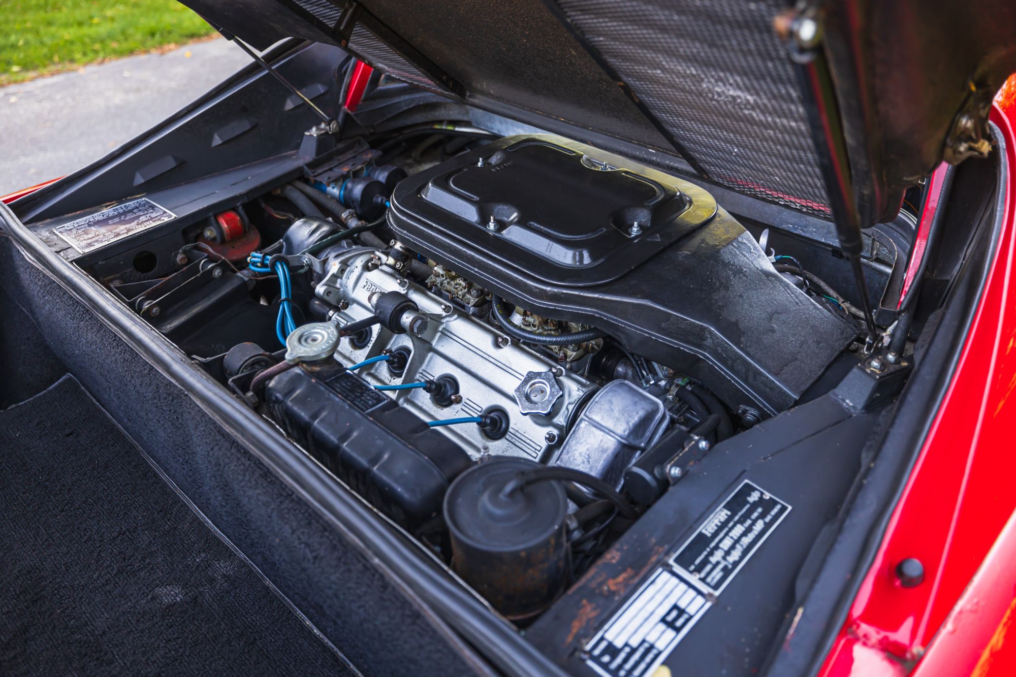 low_Ferrari 208 GTS_46.JPG