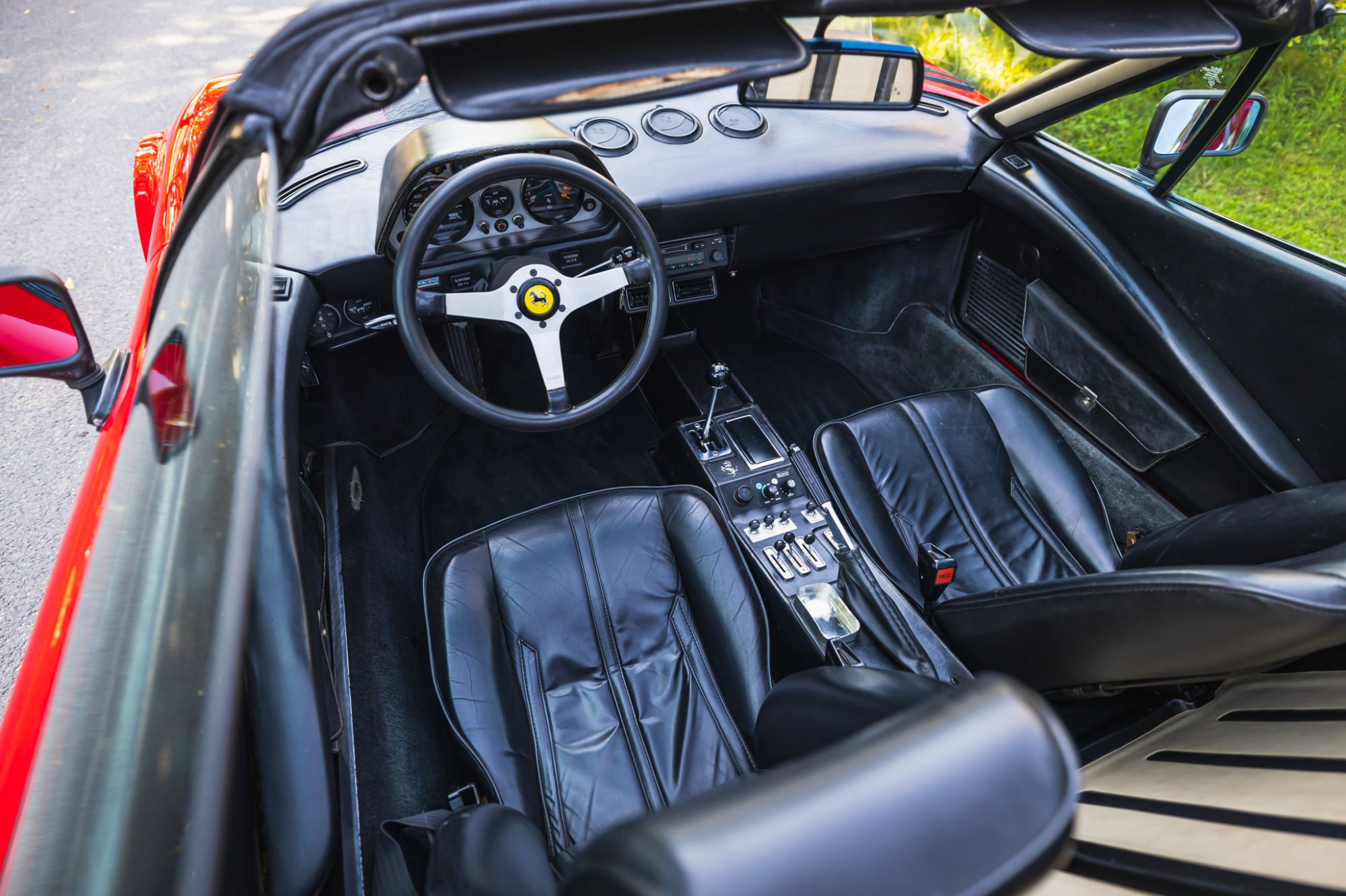 low_Ferrari 208 GTS_51.JPG