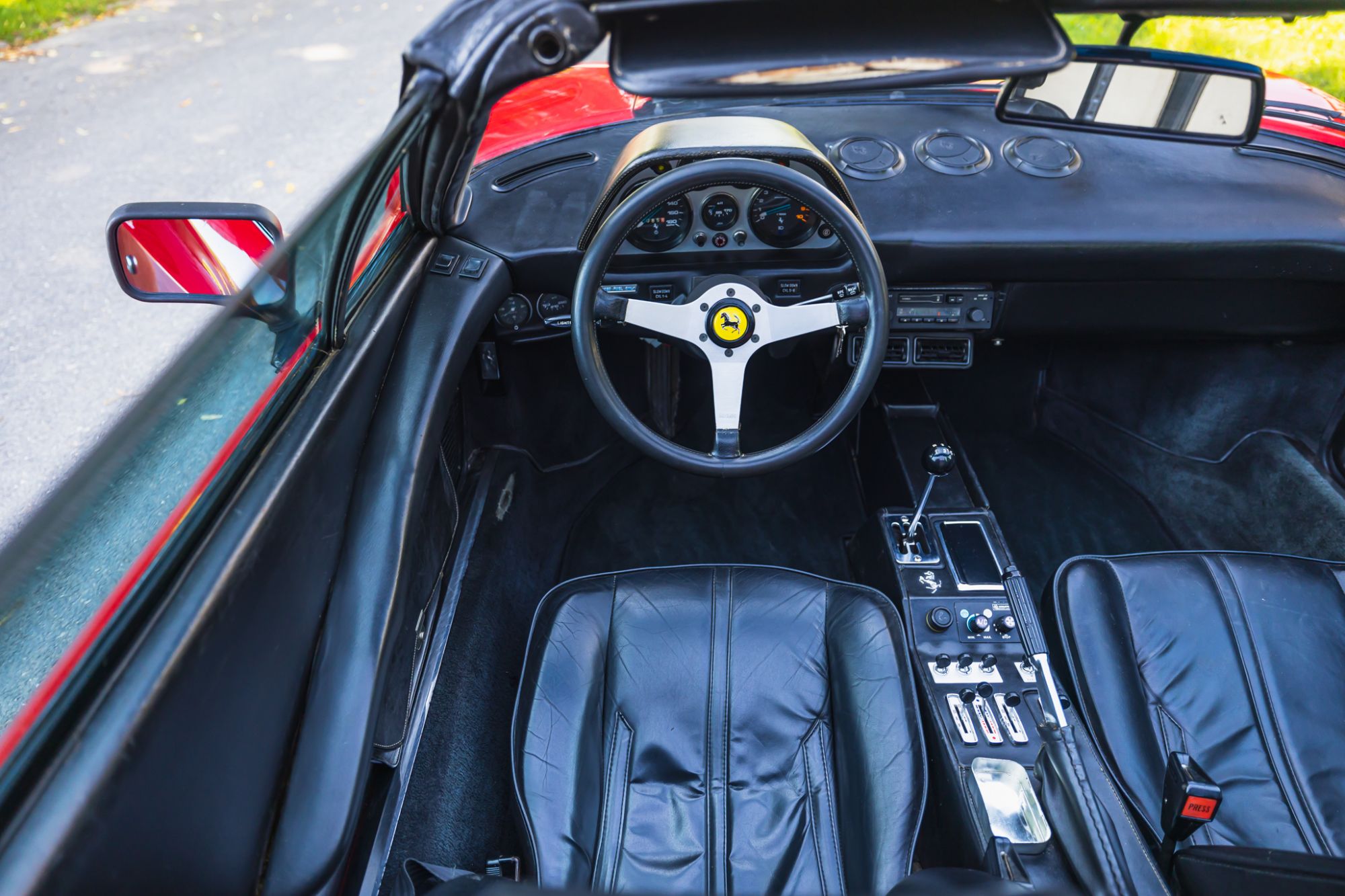 low_Ferrari 208 GTS_52.JPG