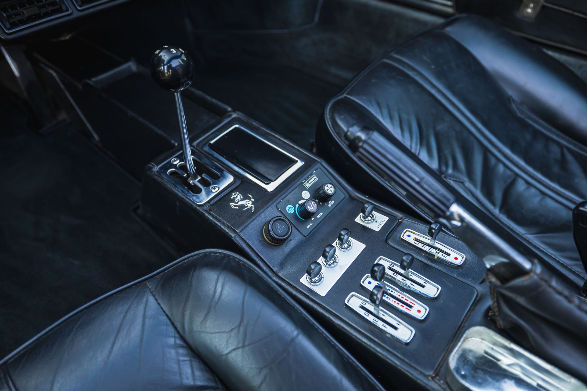 low_Ferrari 208 GTS_58.JPG