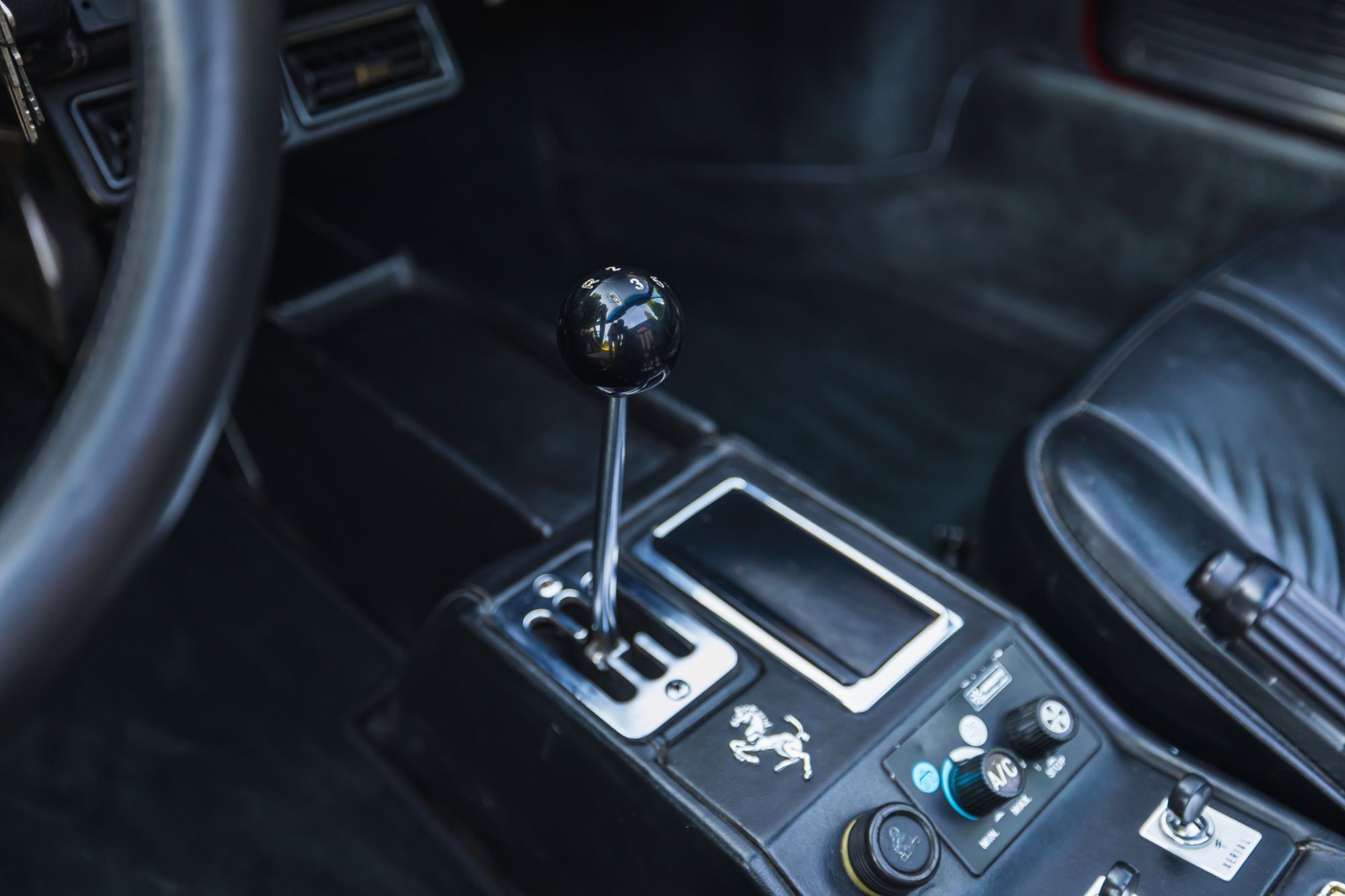 low_Ferrari 208 GTS_59.JPG