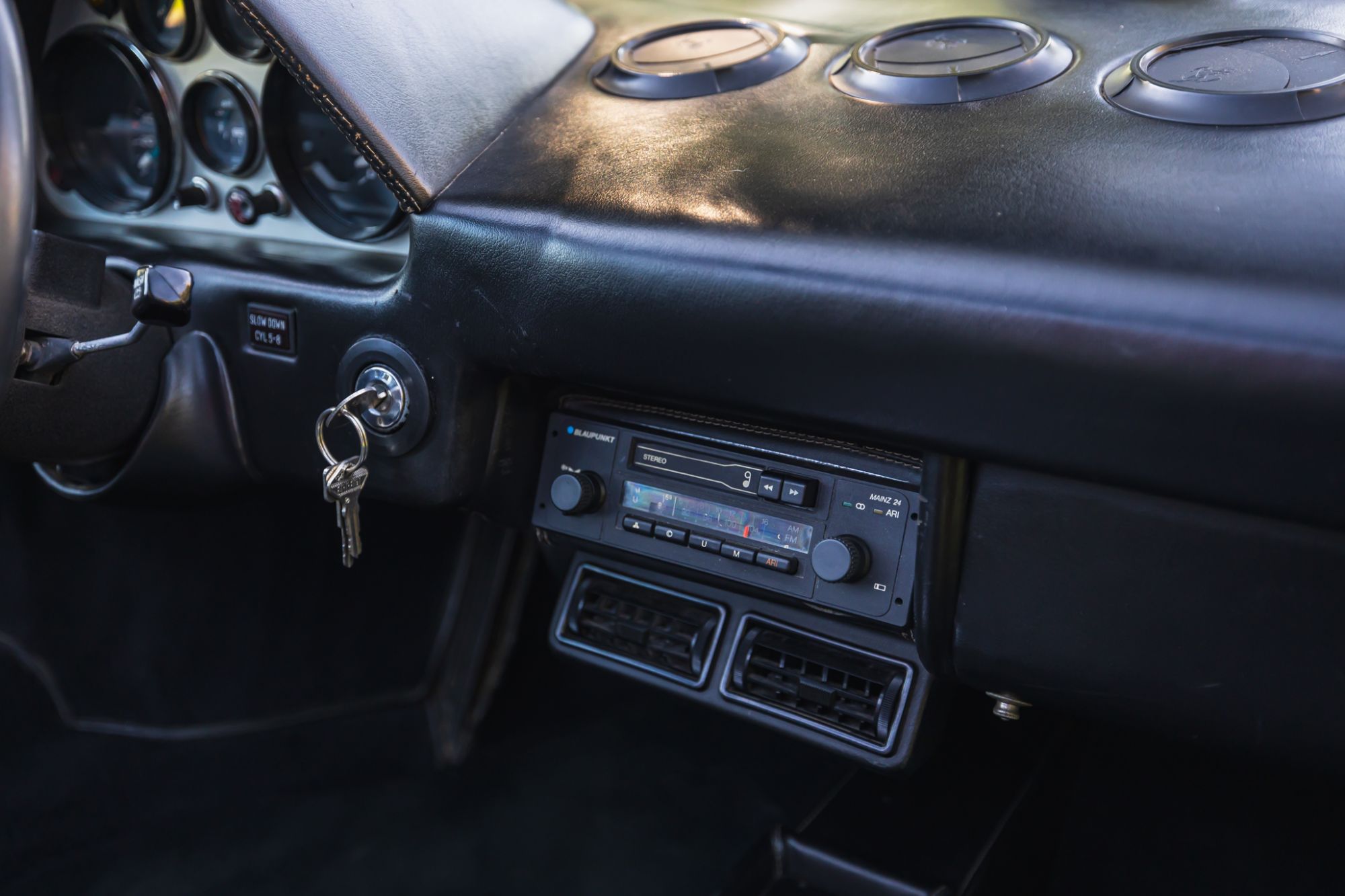 low_Ferrari 208 GTS_66.JPG