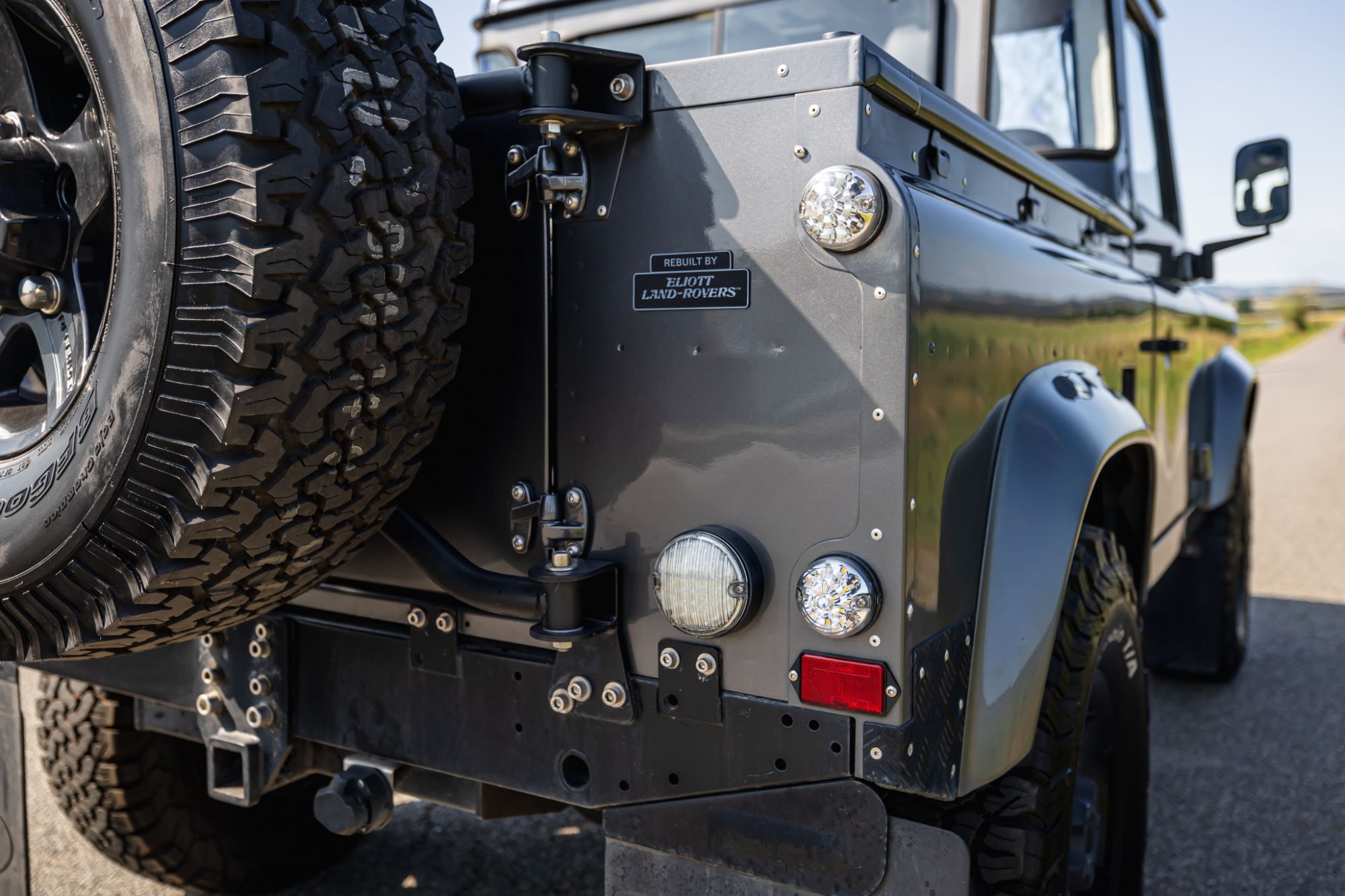 LOW Land Rover 90_10.JPG