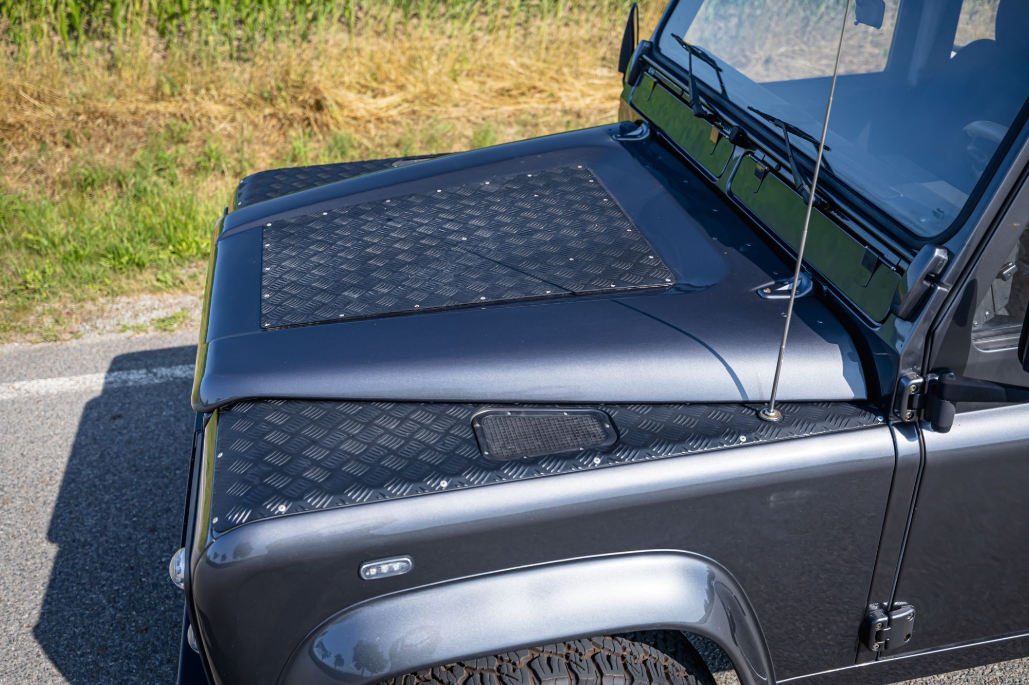 LOW Land Rover 90_13.JPG