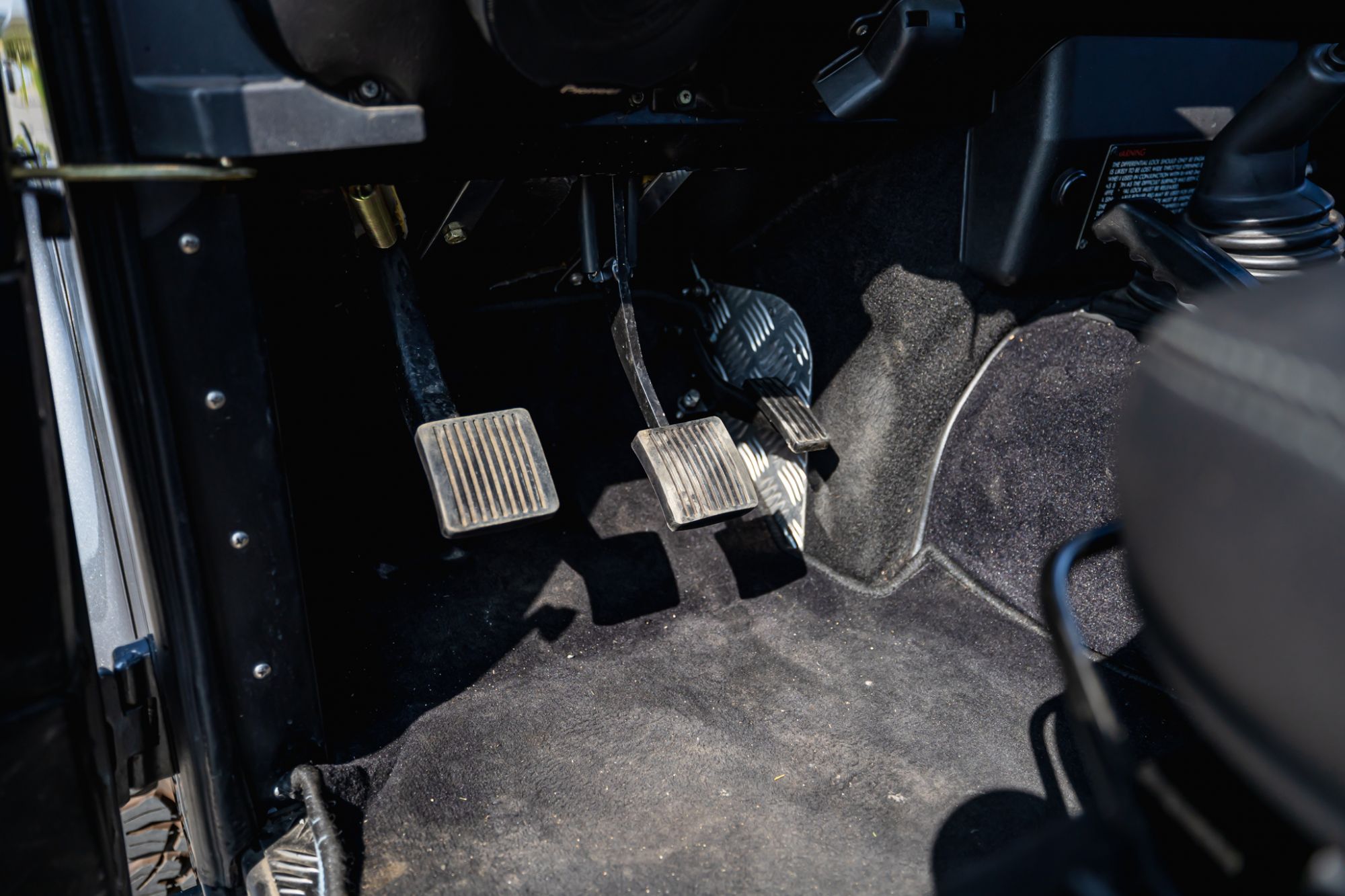 LOW Land Rover 90_22.JPG