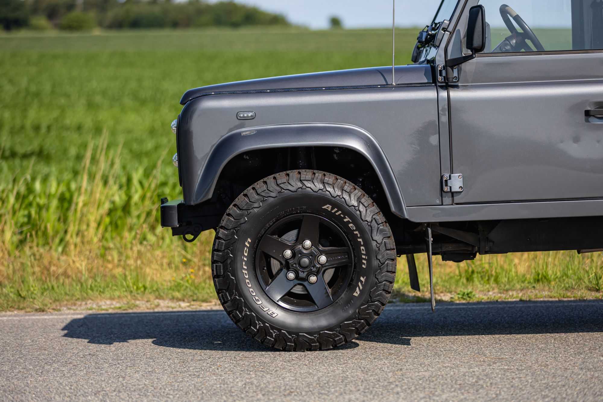 LOW Land Rover 90_26.JPG