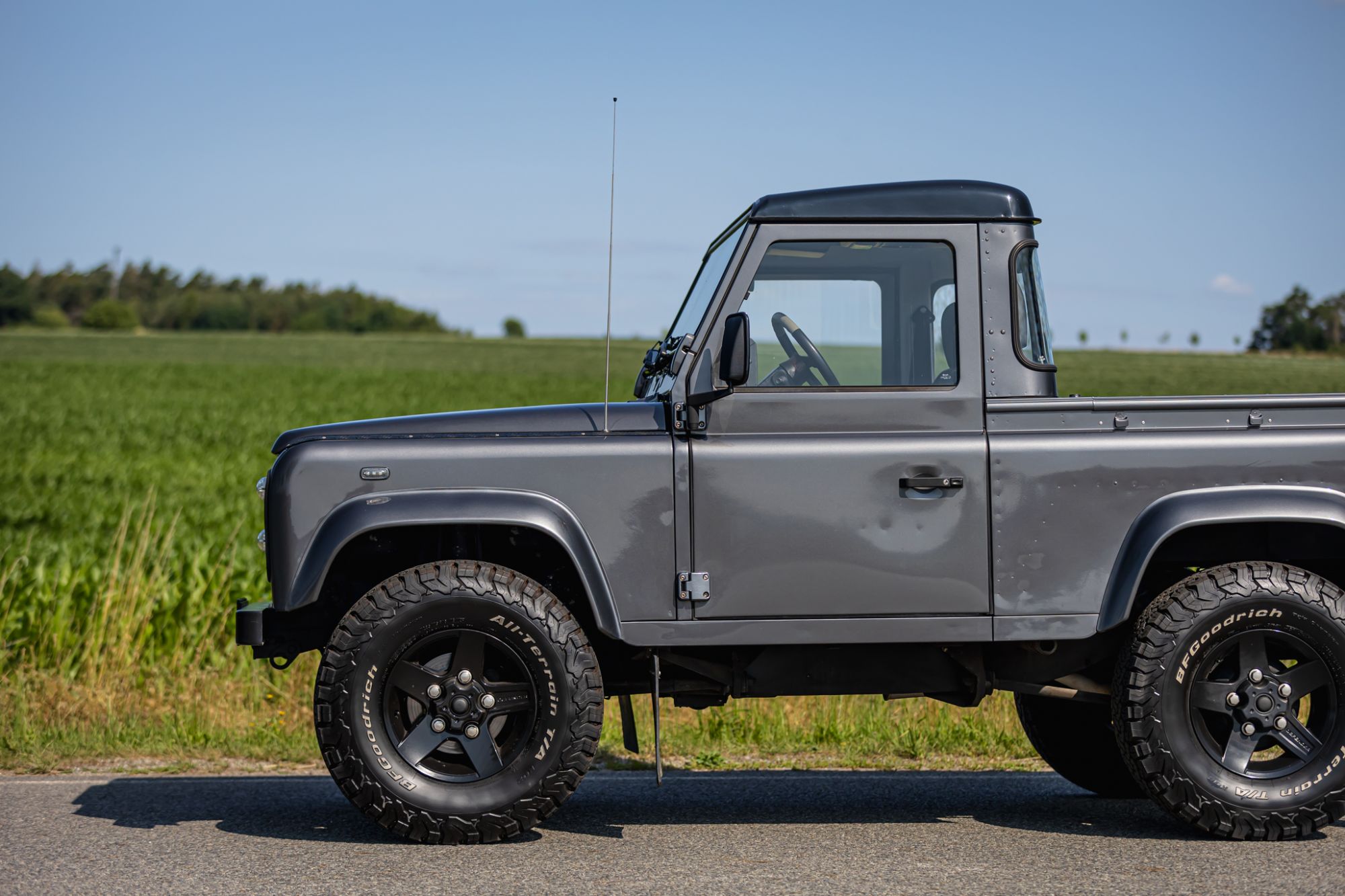 LOW Land Rover 90_27.JPG