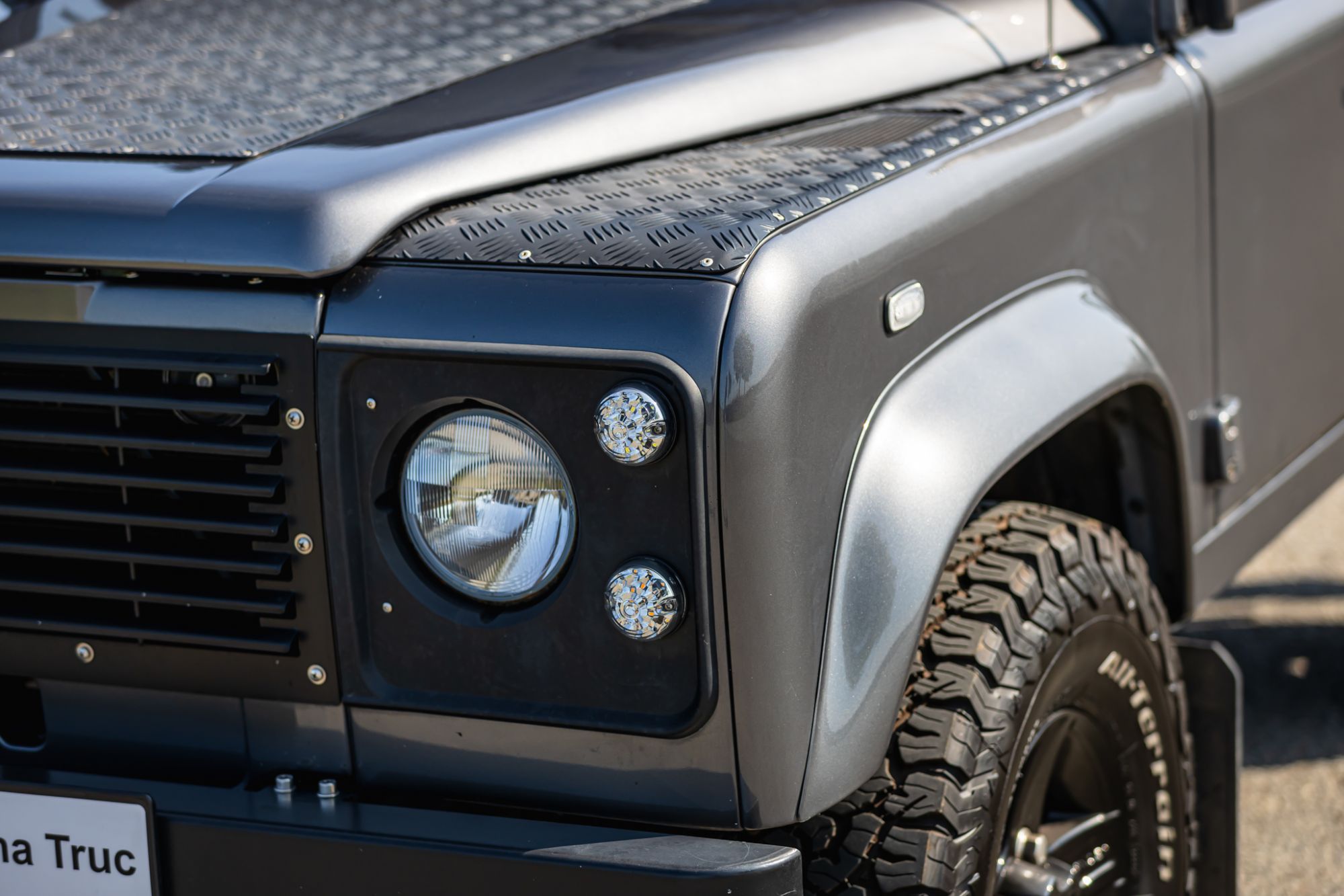 LOW Land Rover 90_38.JPG