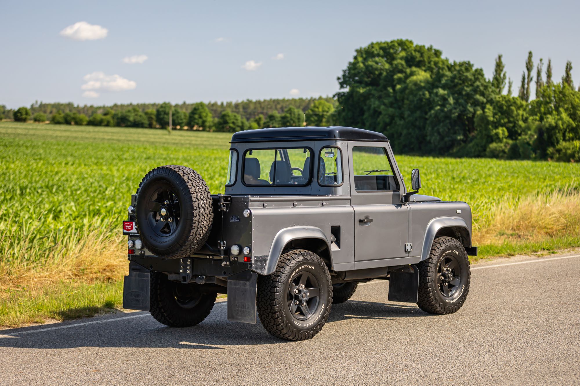 LOW Land Rover 90_42.JPG