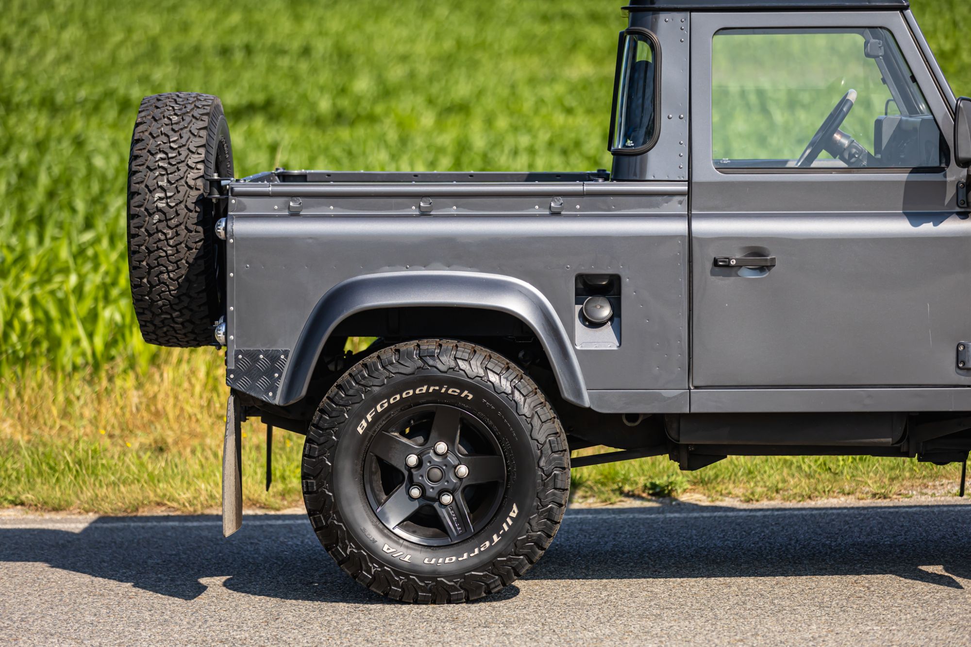 LOW Land Rover 90_45.JPG