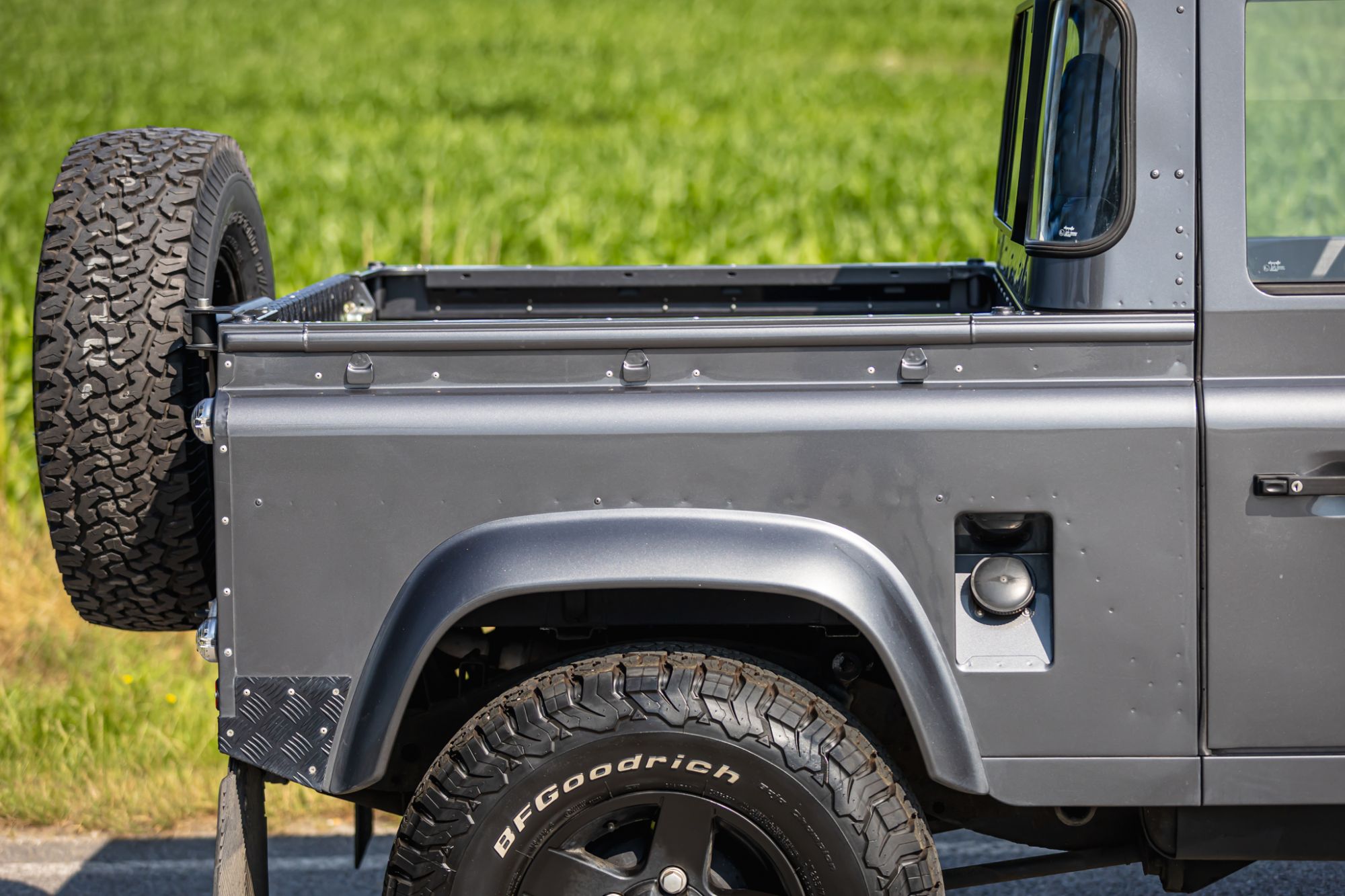 LOW Land Rover 90_50.JPG